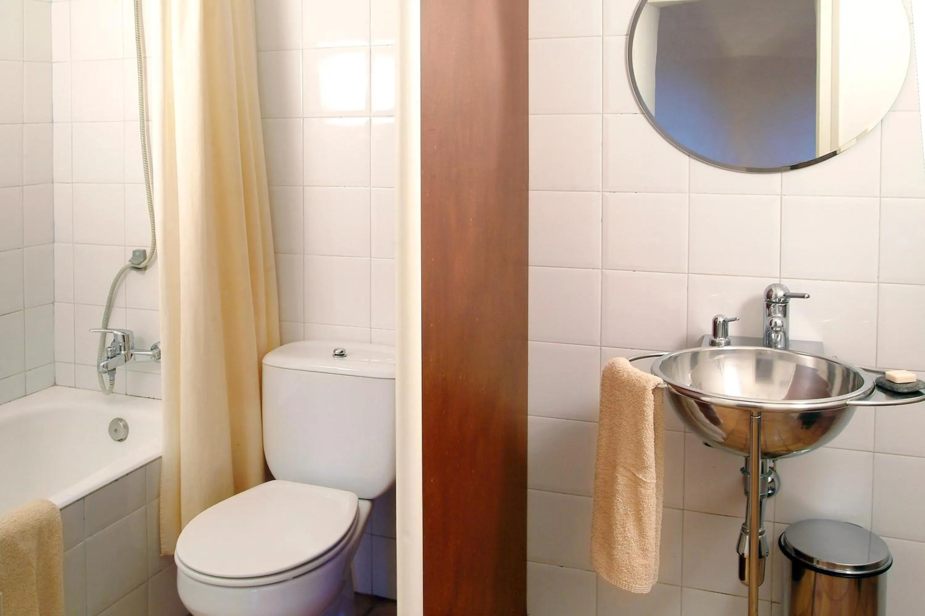 Bathroom in Hotel la Plaça Madremanya