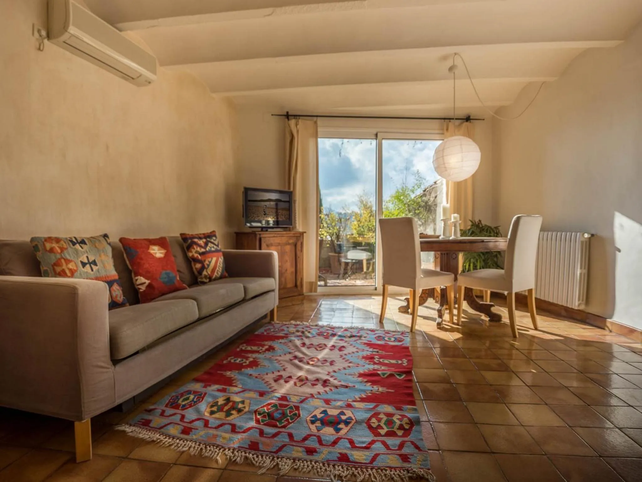 Living room in Hotel la Plaça Madremanya
