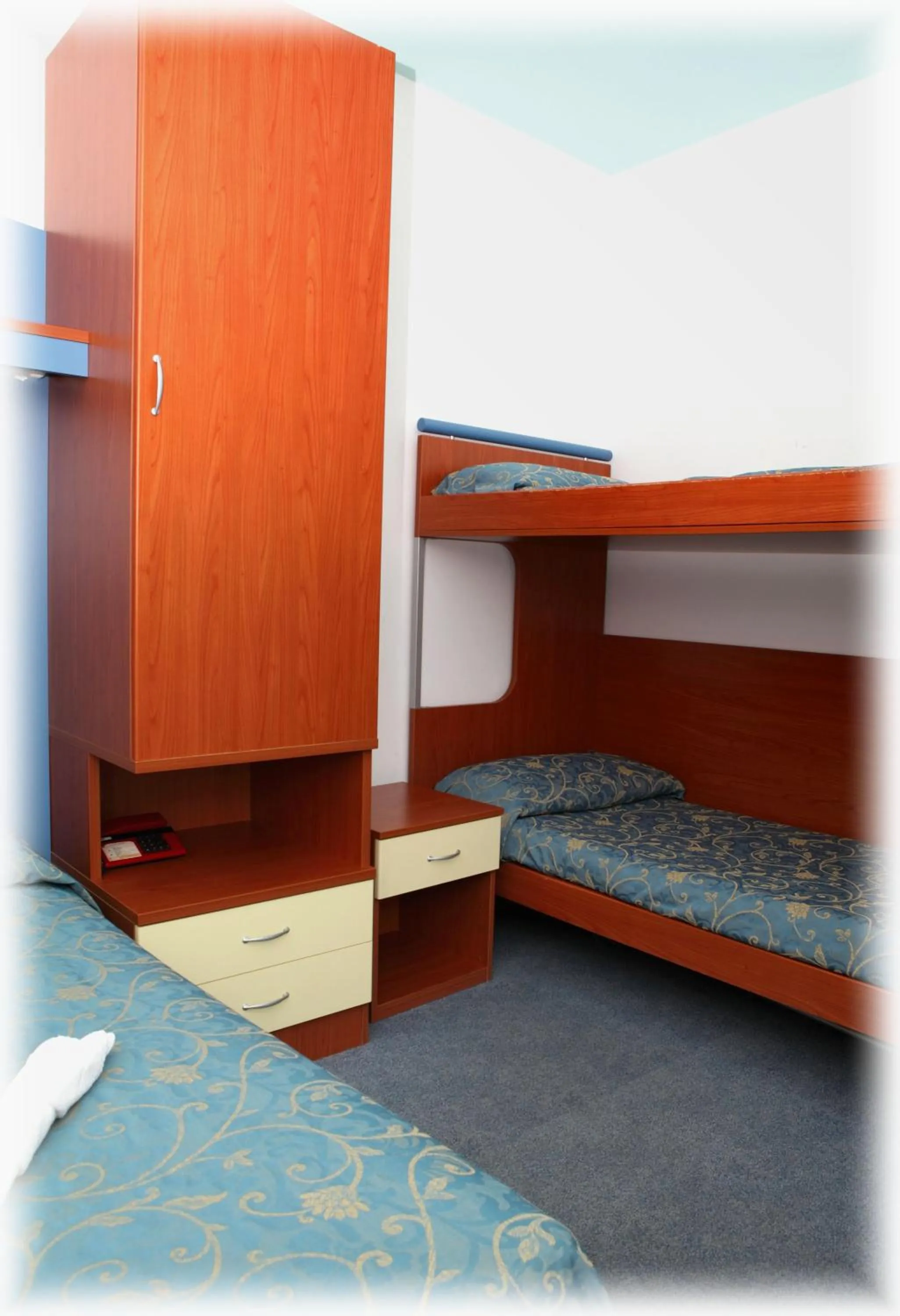 Photo of the whole room, Bed in Hotel Derby S