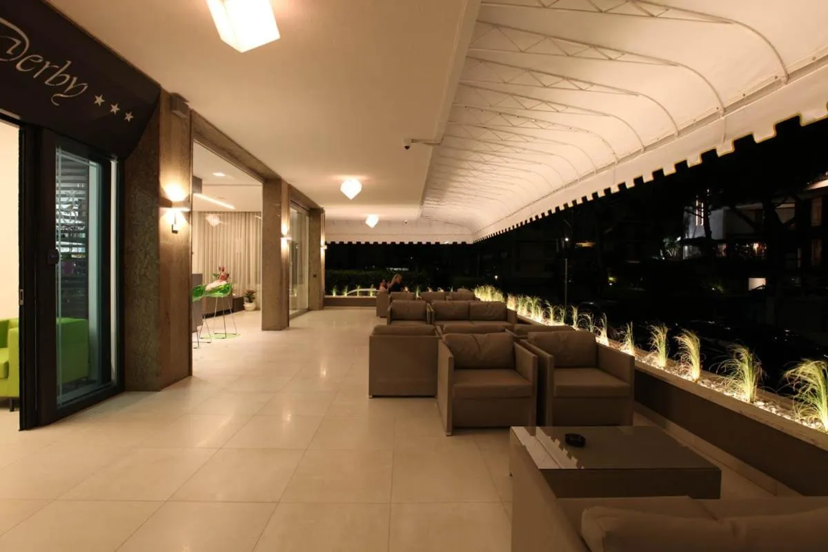 Facade/entrance in Hotel Derby S