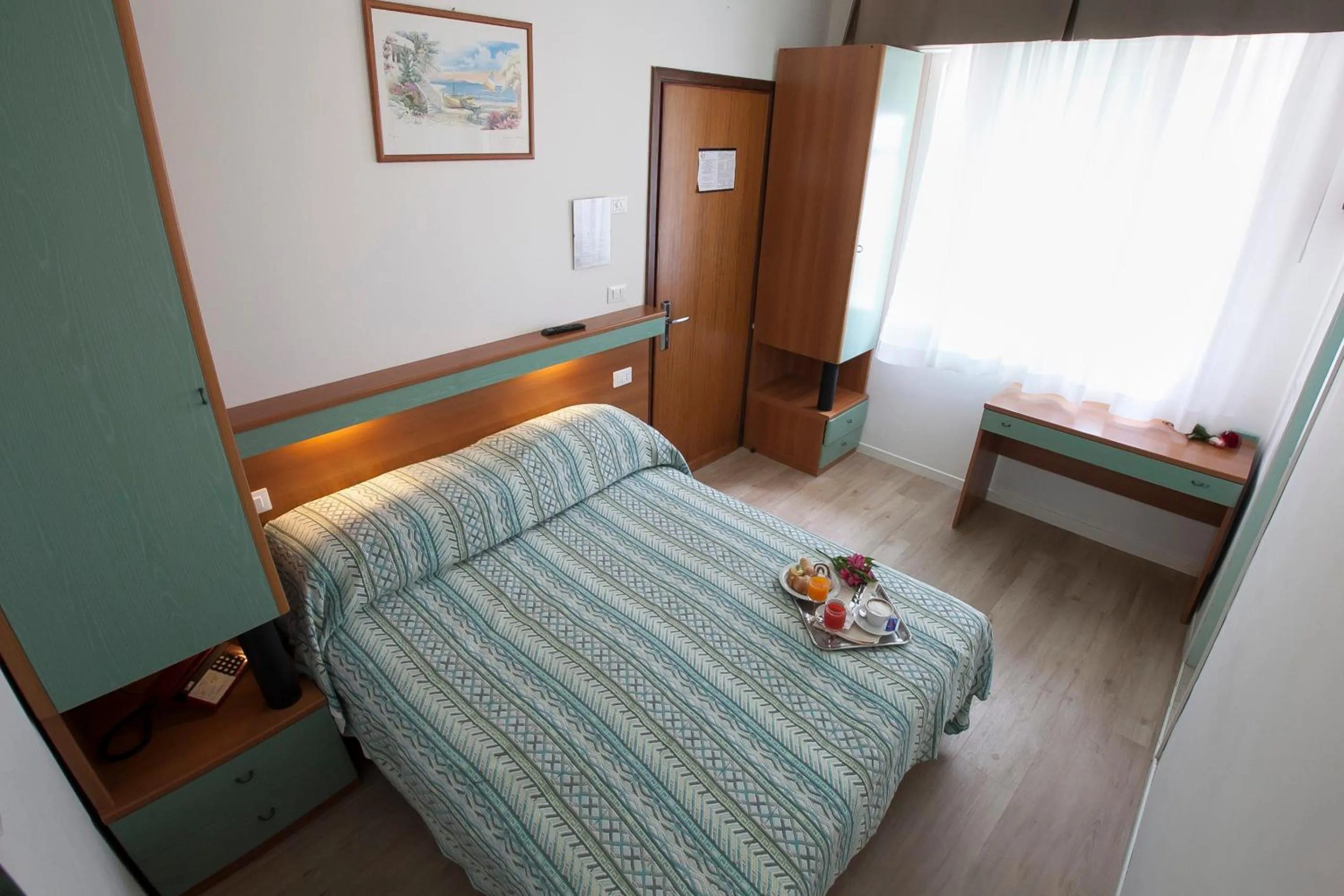 Bed in Hotel Derby S