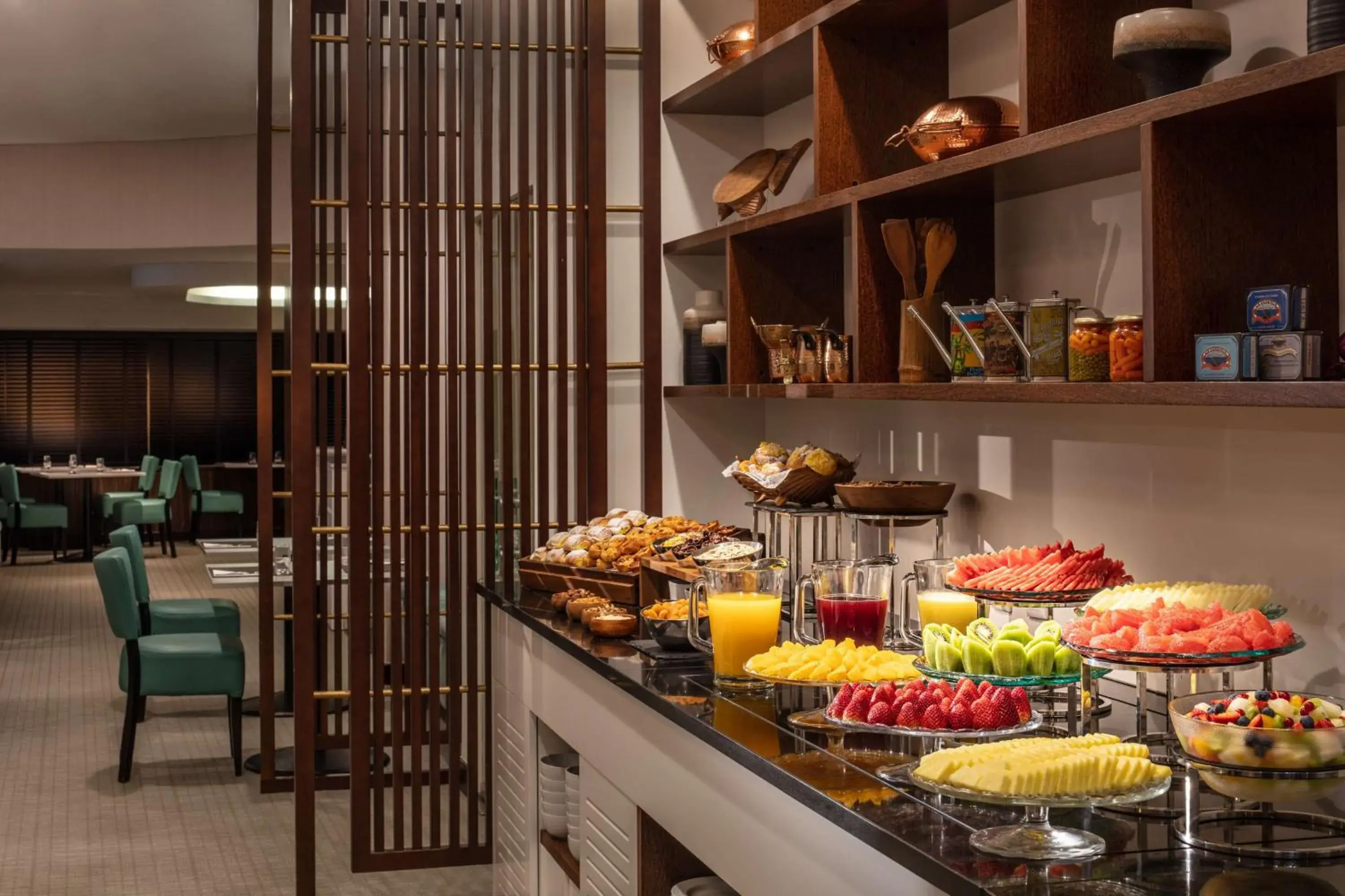 Restaurant/places to eat in Tivoli Oriente Lisboa Hotel Restaurant/places to eat in Tivoli Oriente Lisboa Hotel