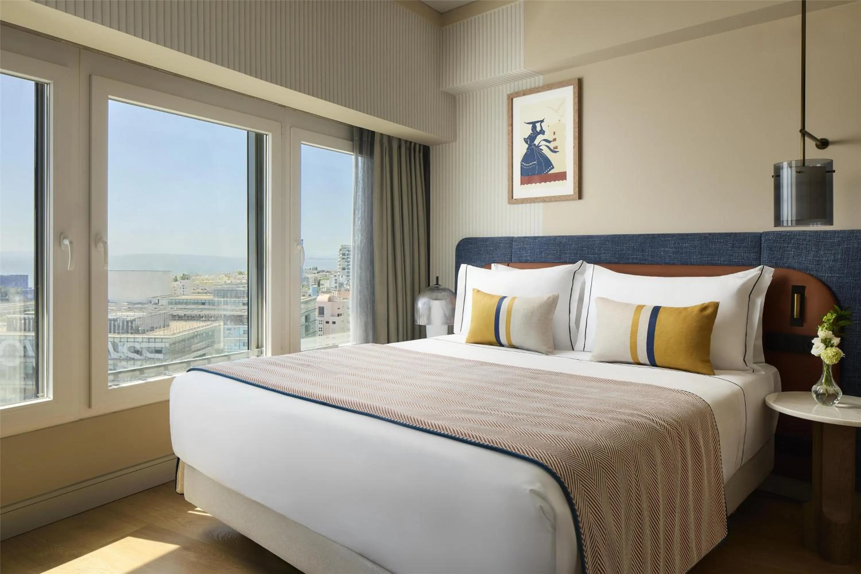 Bedroom, Bed in Tivoli Oriente Lisboa Hotel