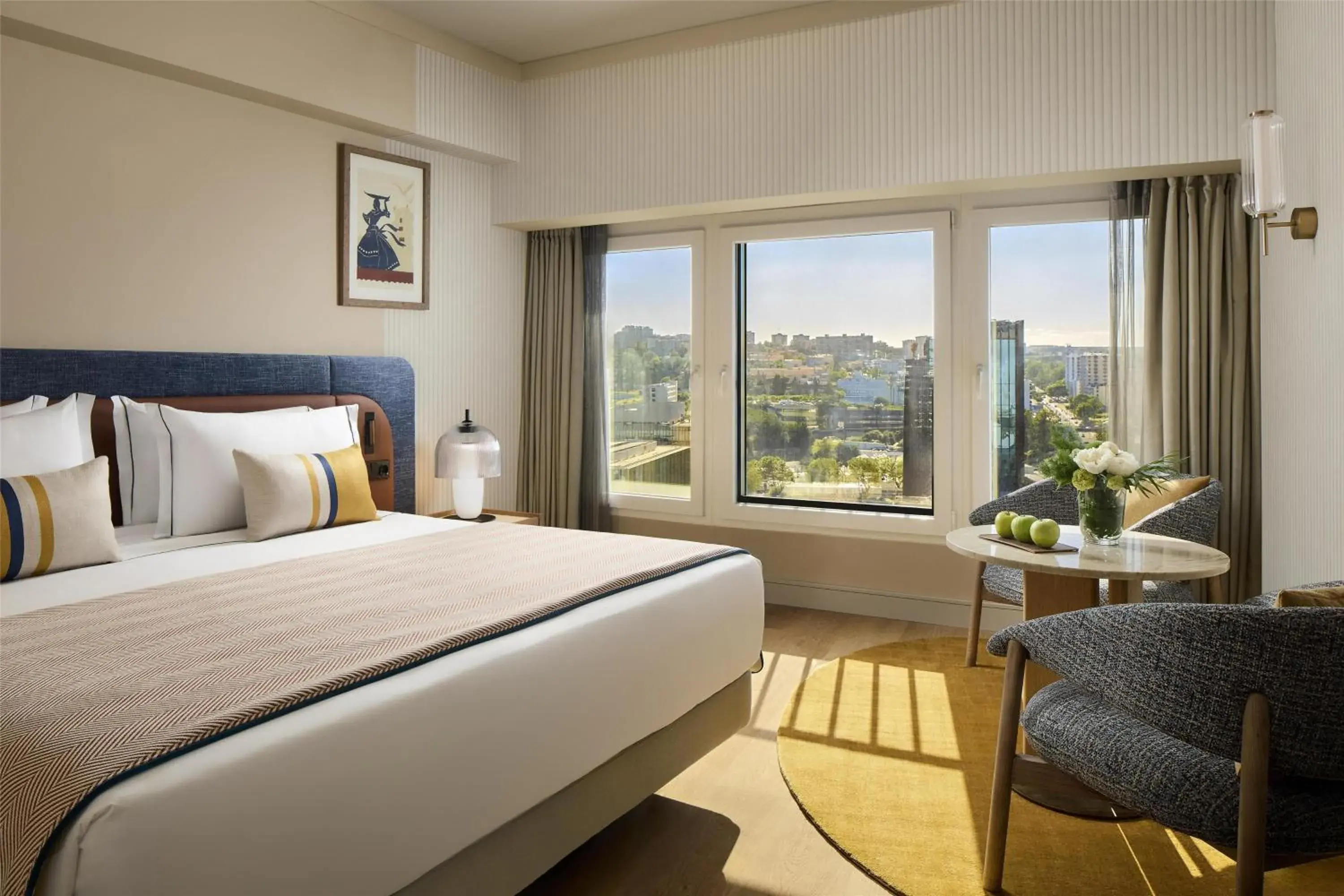 Bedroom, Bed in Tivoli Oriente Lisboa Hotel Bedroom, Bed in Tivoli Oriente Lisboa Hotel