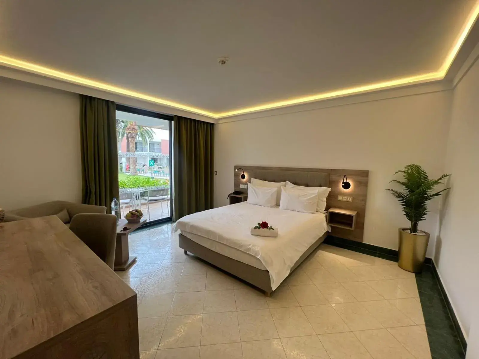 Photo of the whole room, Bed in Hôtel Volubilis Photo of the whole room, Bed in Hôtel Volubilis