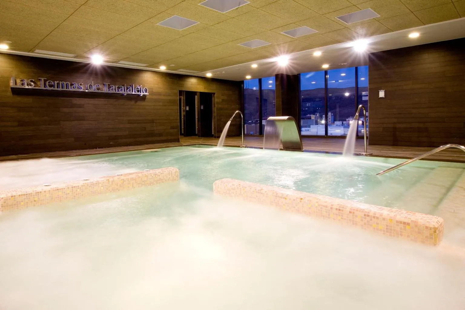 Hot Spring Bath in R2 Romantic Fantasia Suites - Adults Only