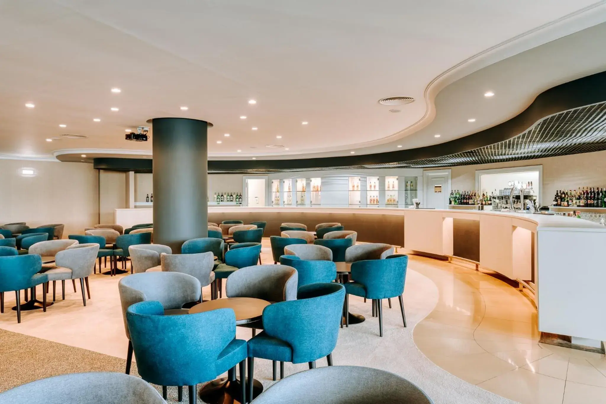 Lounge or bar in Enotel Lido - All Inclusive Lounge or bar in Enotel Lido - All Inclusive