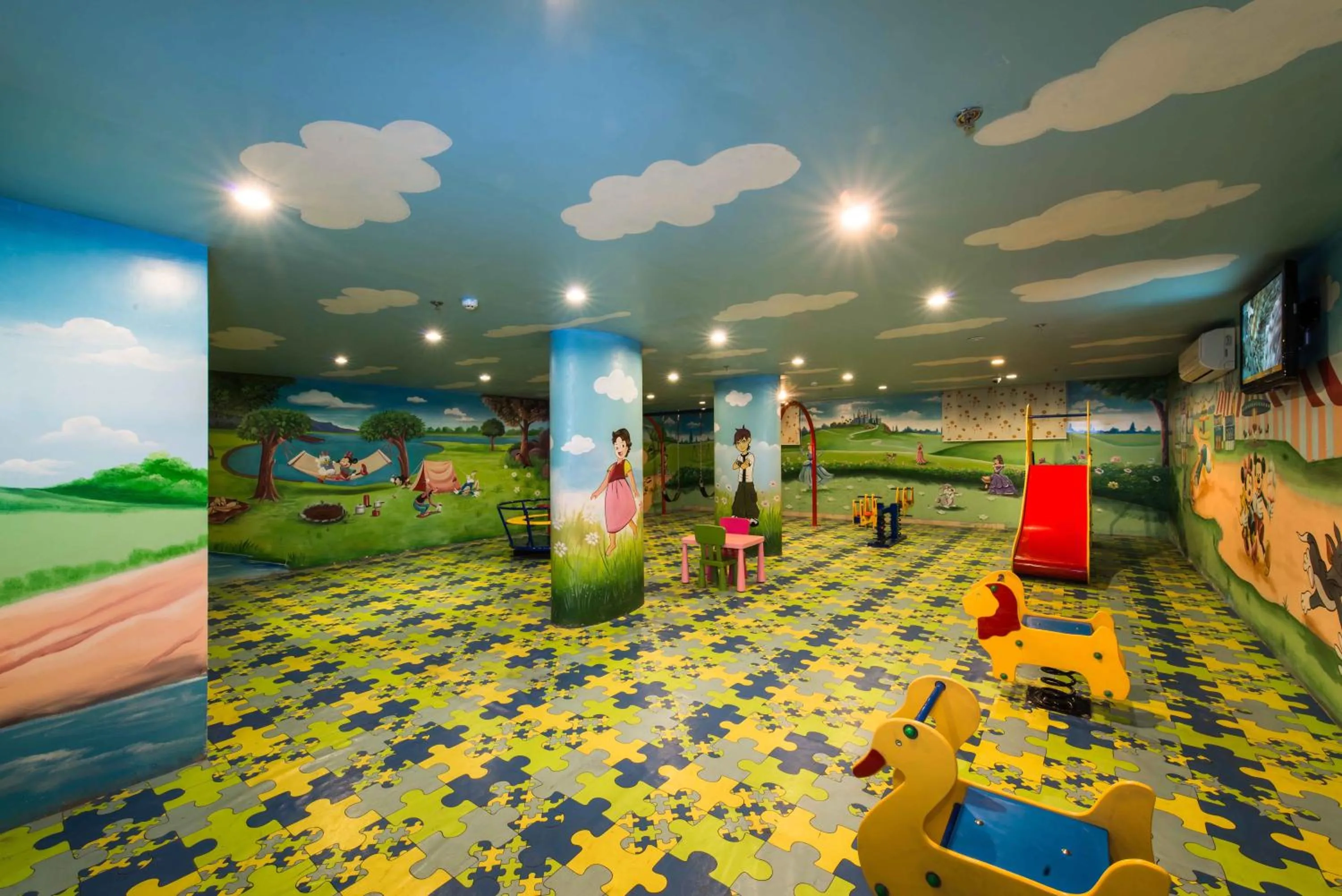 Children play ground in Boudl Al Woroud بودل الورود