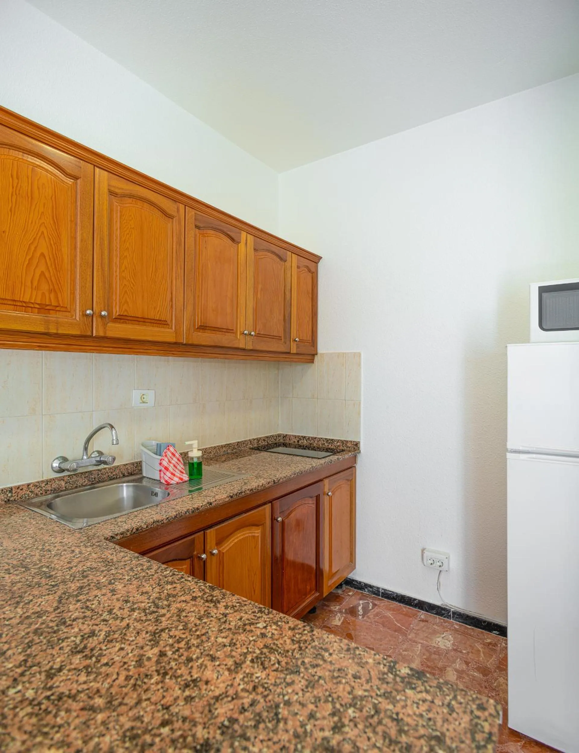 Kitchen or kitchenette in Bungalows Las Almenas