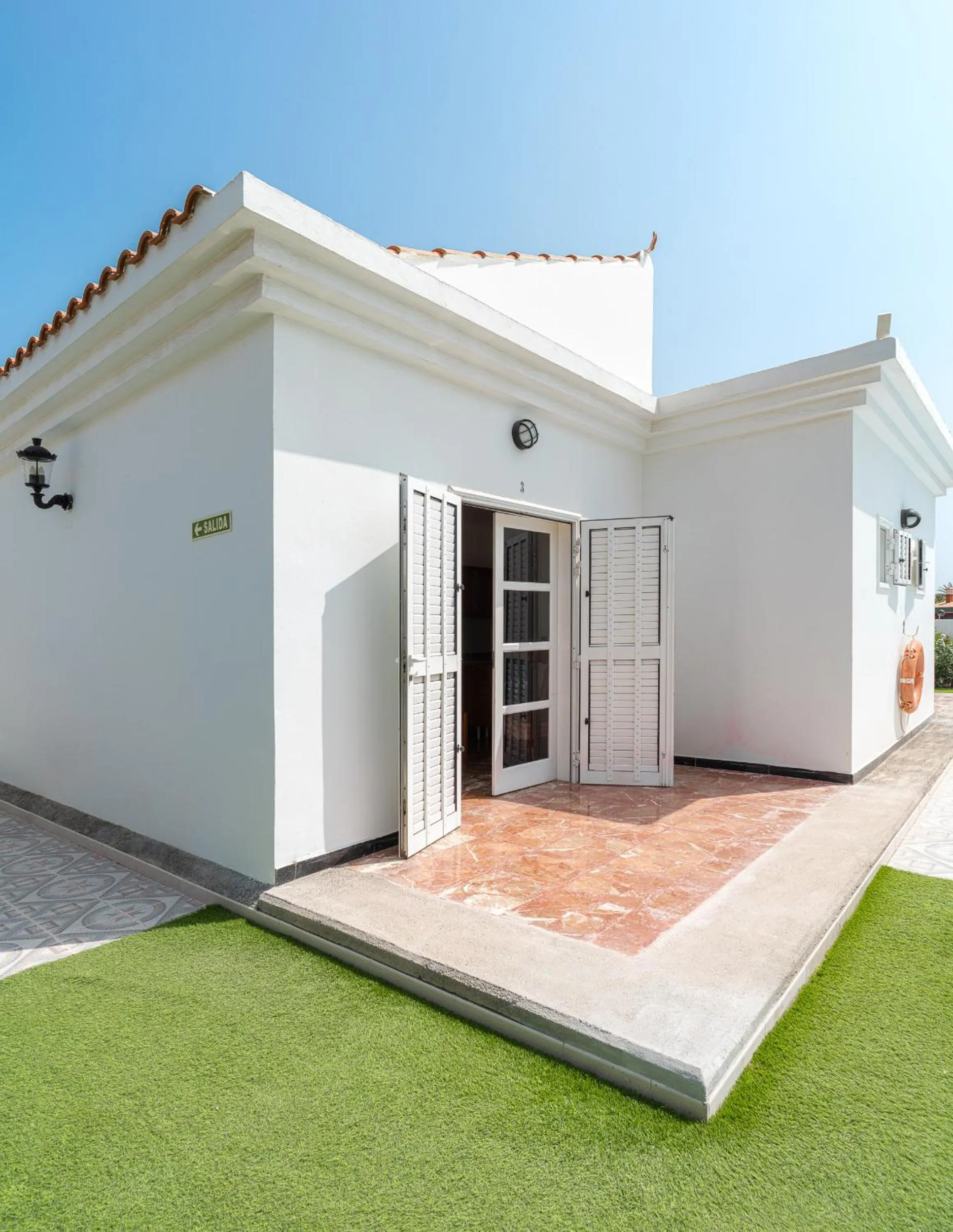 Property building in Bungalows Las Almenas