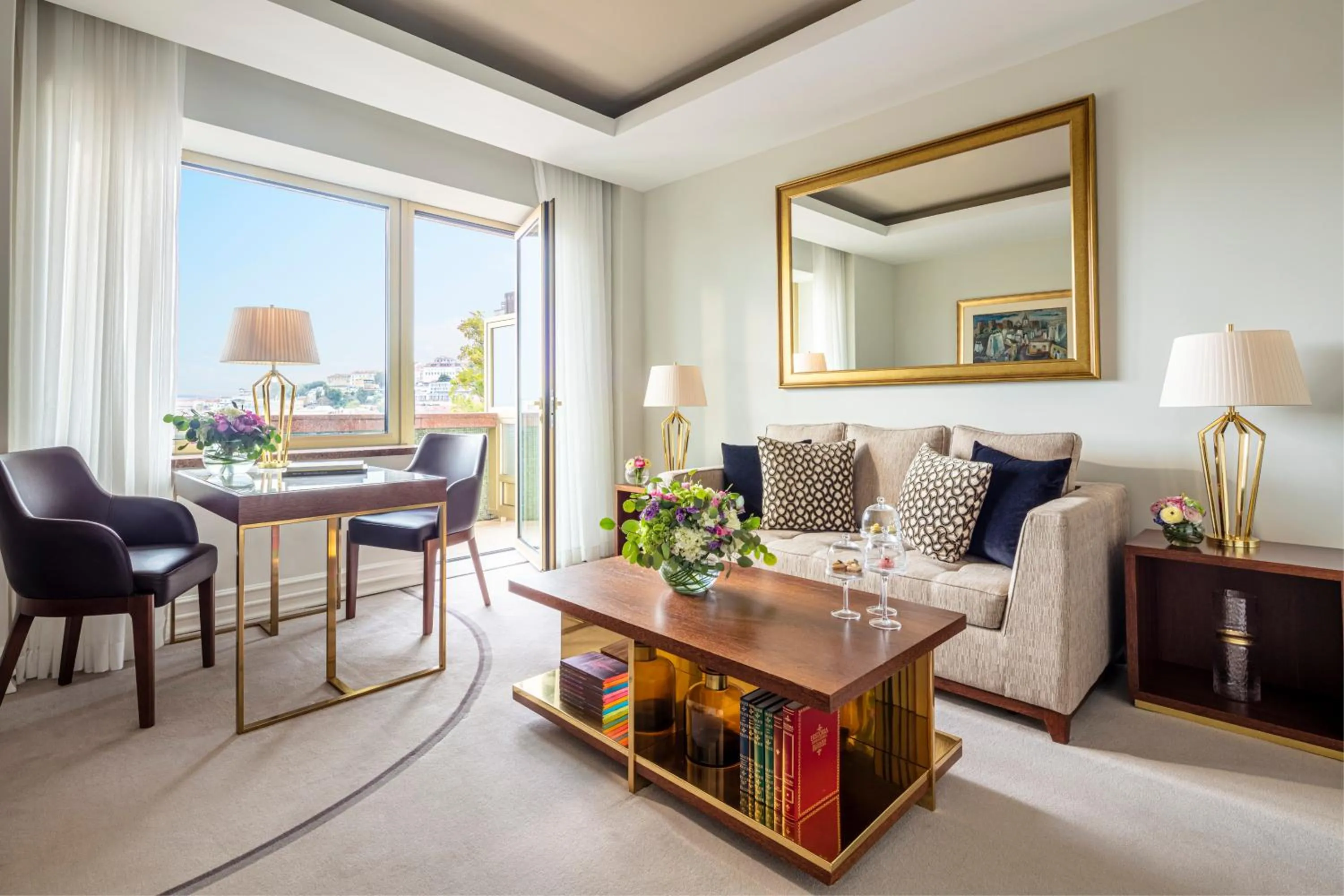 Bed in Tivoli Avenida Liberdade Lisboa – A Leading Hotel of the World