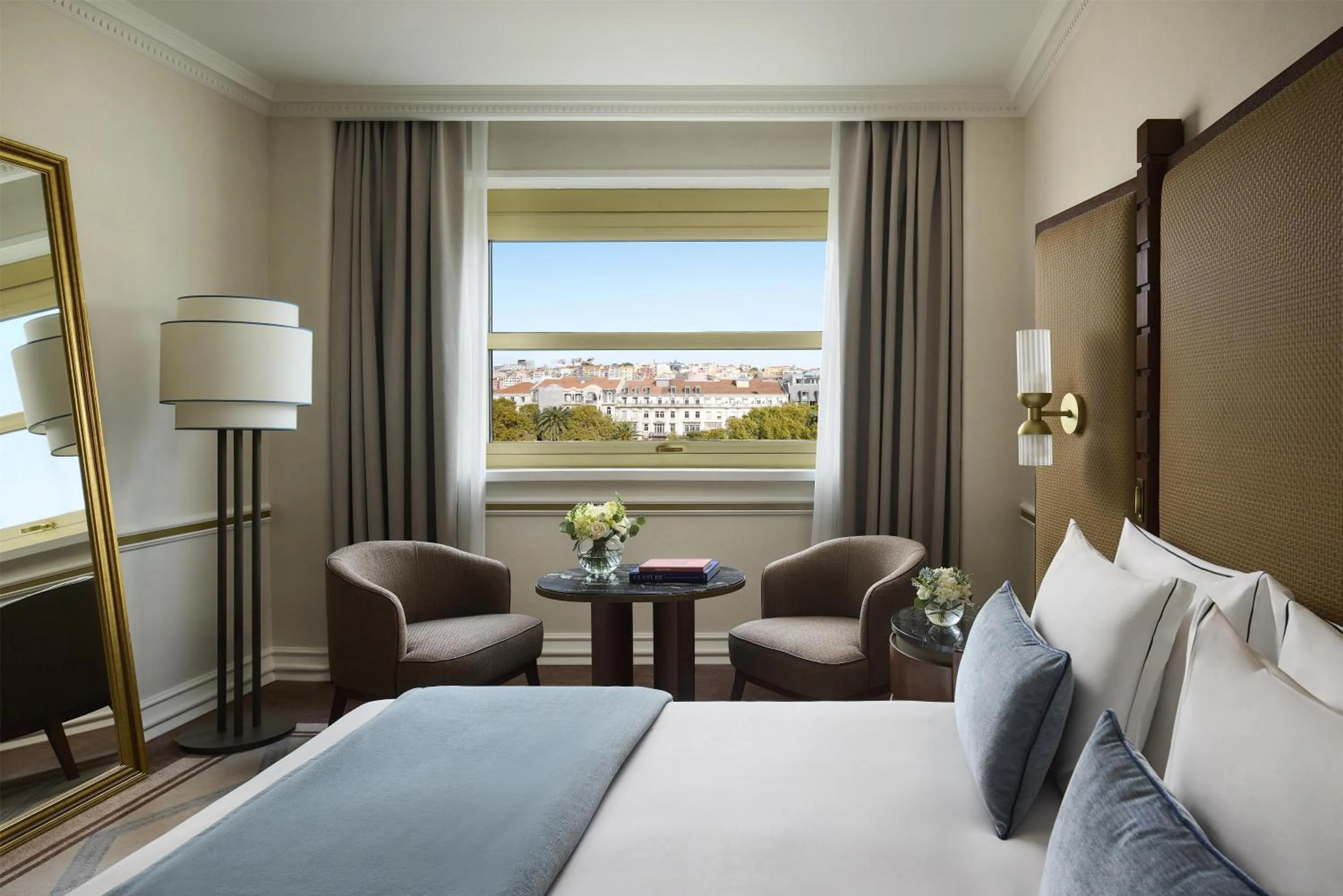 Bedroom, Bed in Tivoli Avenida Liberdade Lisboa – A Leading Hotel of the World