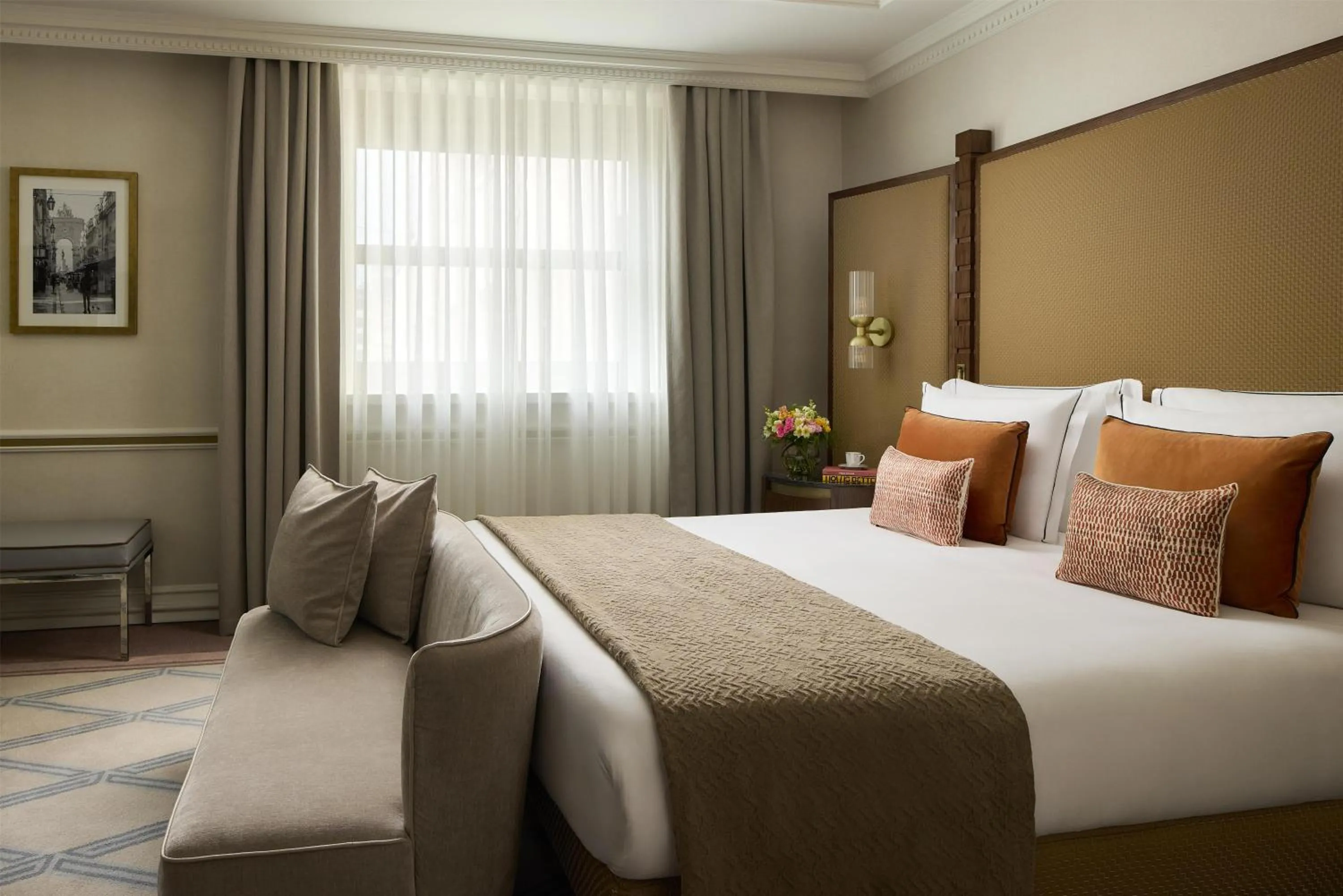 Bedroom, Bed in Tivoli Avenida Liberdade Lisboa – A Leading Hotel of the World