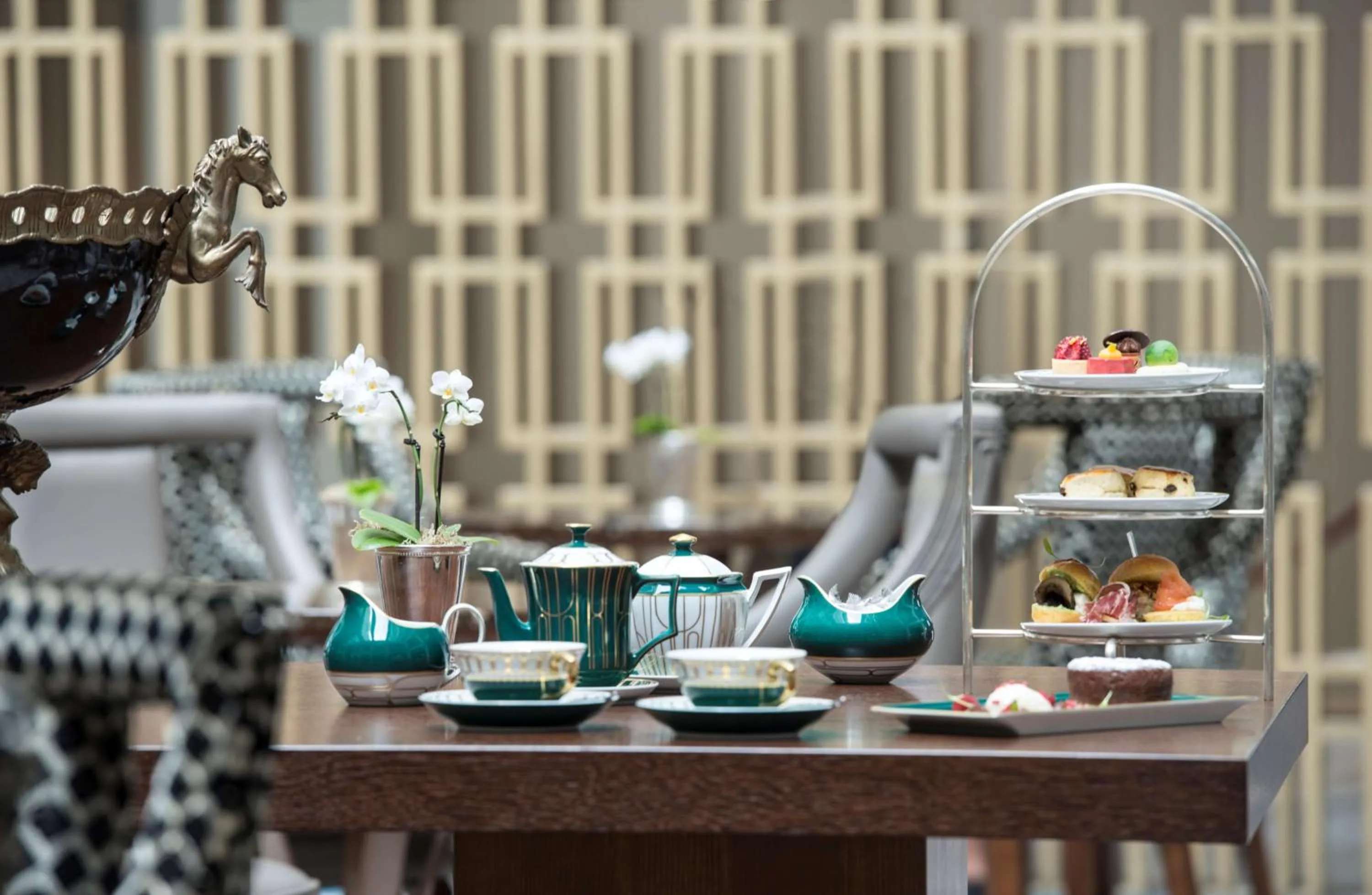 Lounge or bar in Tivoli Avenida Liberdade Lisboa – A Leading Hotel of the World