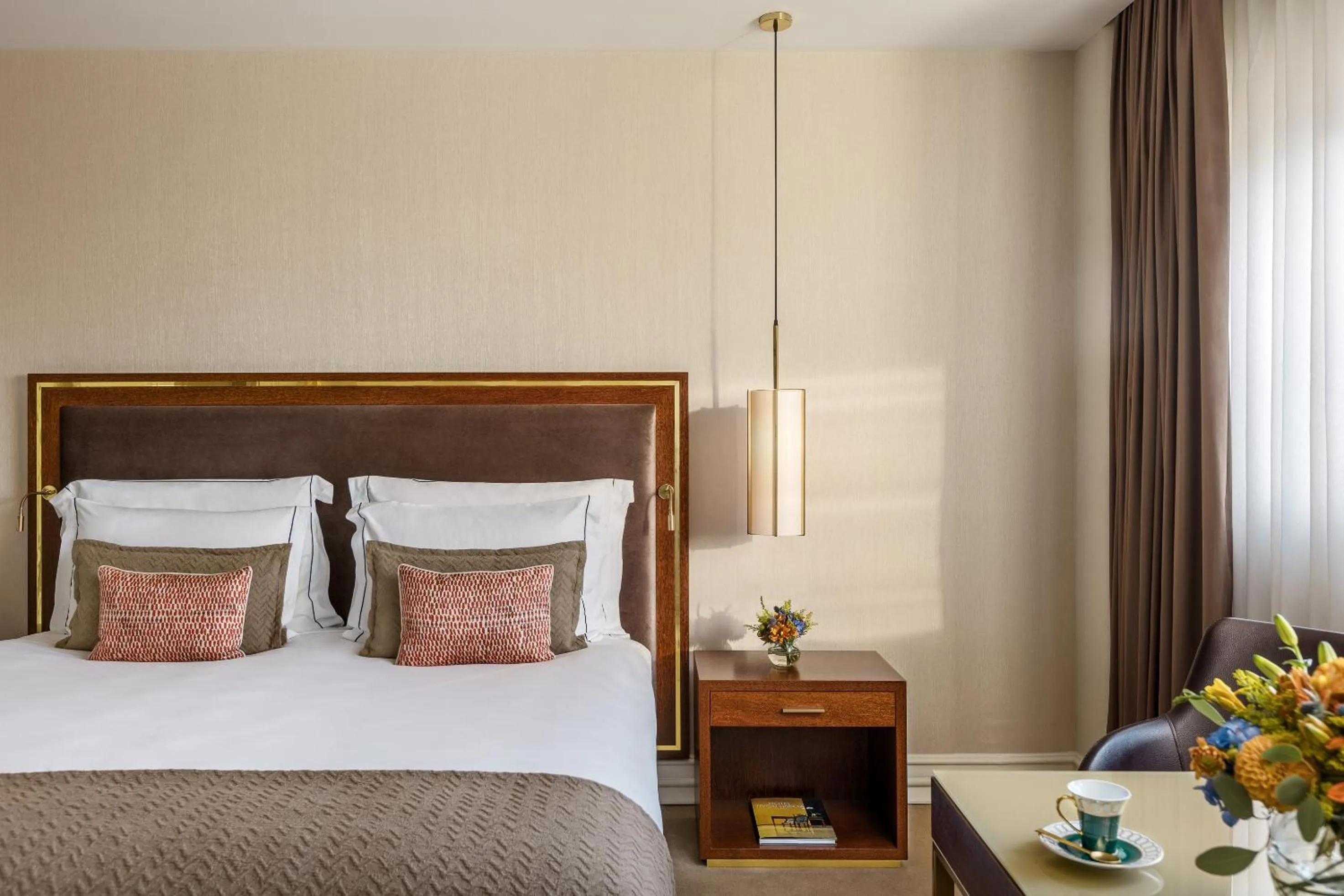 Bed in Tivoli Avenida Liberdade Lisboa – A Leading Hotel of the World