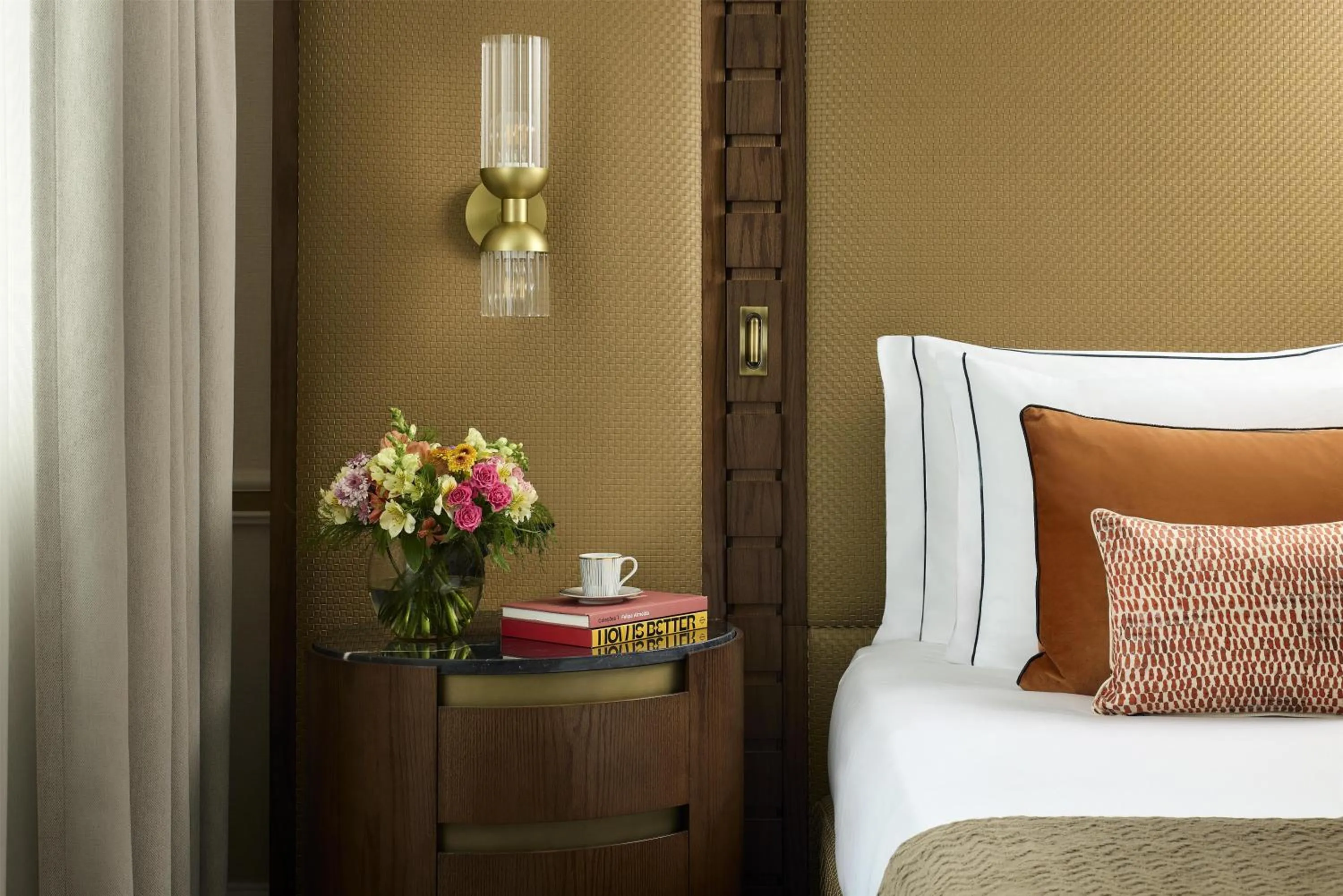 Bedroom, Bed in Tivoli Avenida Liberdade Lisboa – A Leading Hotel of the World