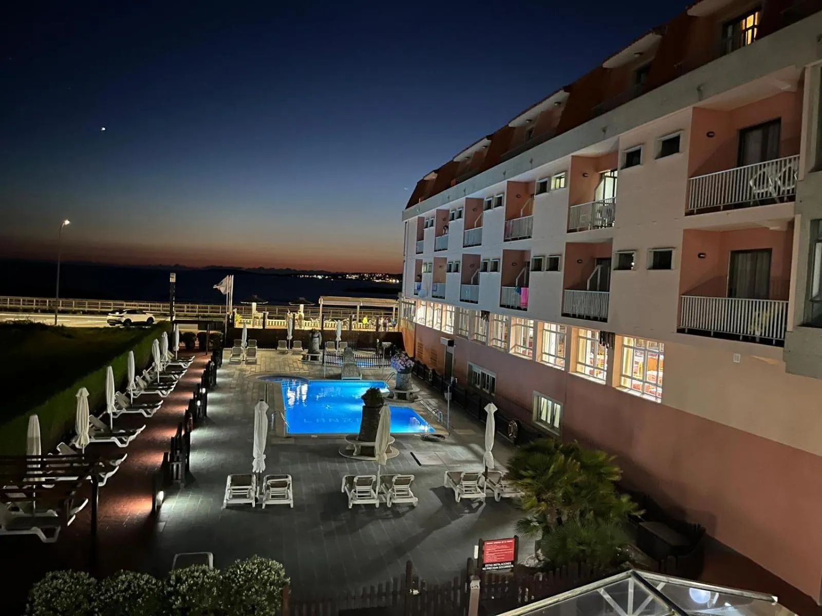 Pool view in Hotel La Lanzada