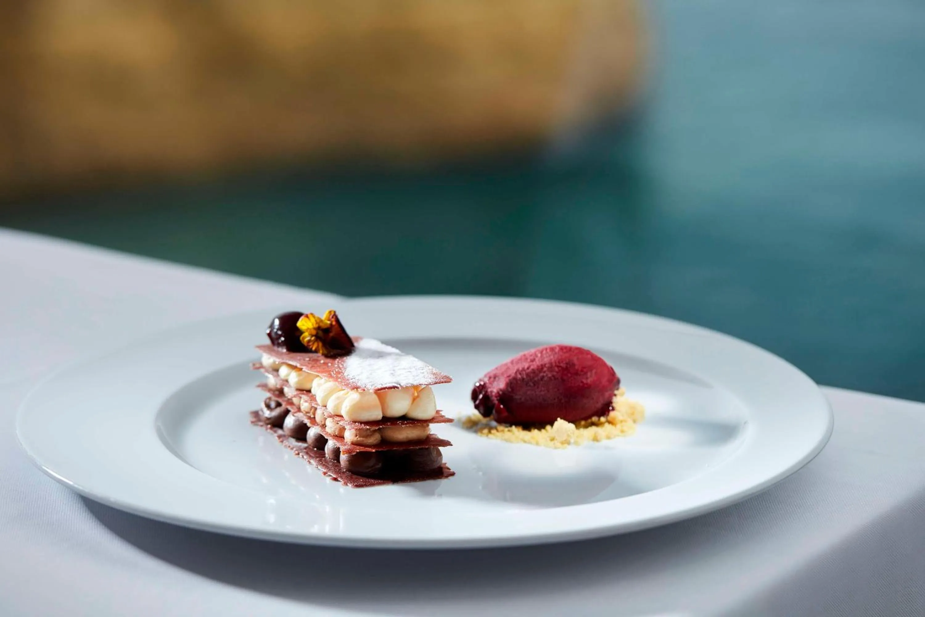 Restaurant/places to eat in Tivoli Carvoeiro