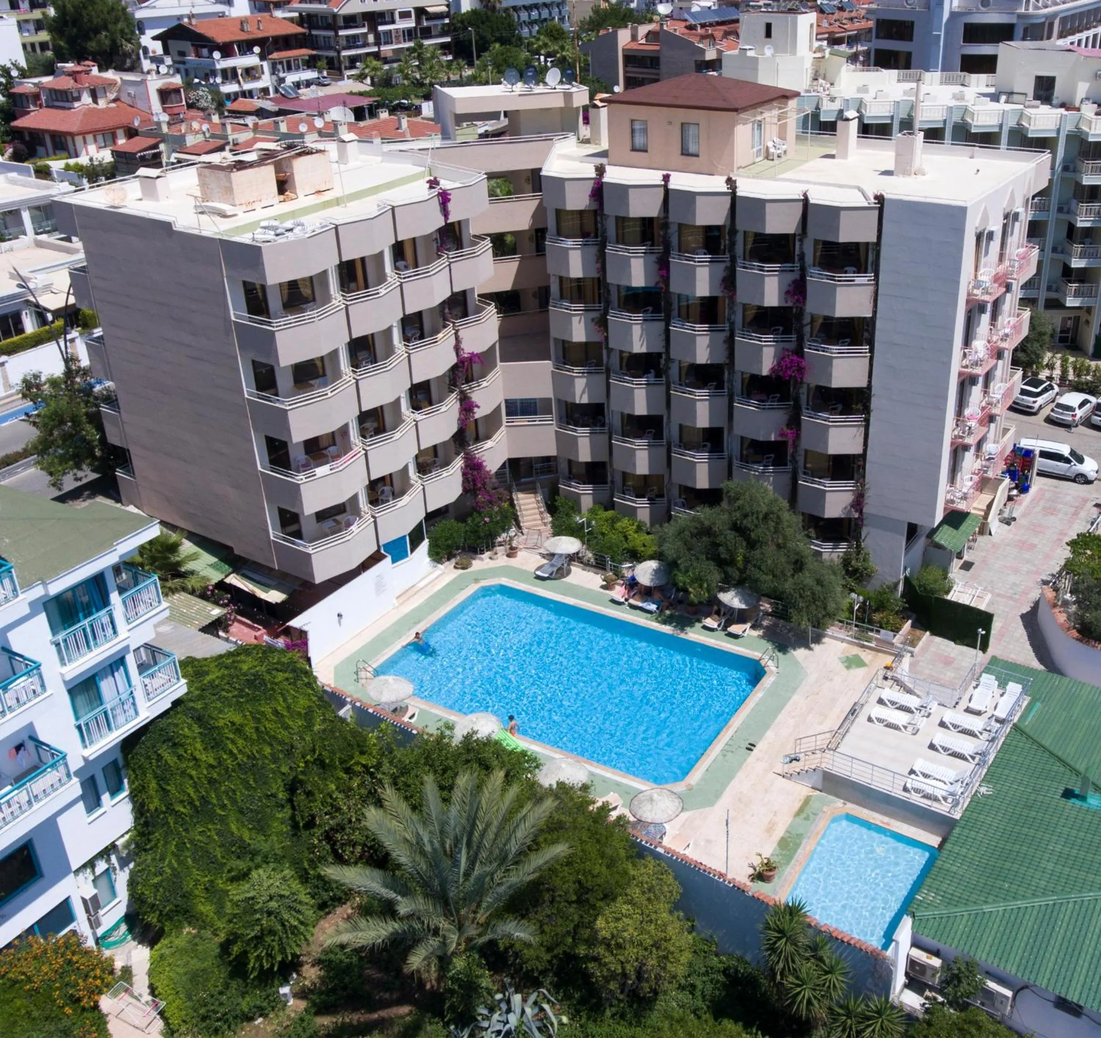 Property building in Amos Hotel