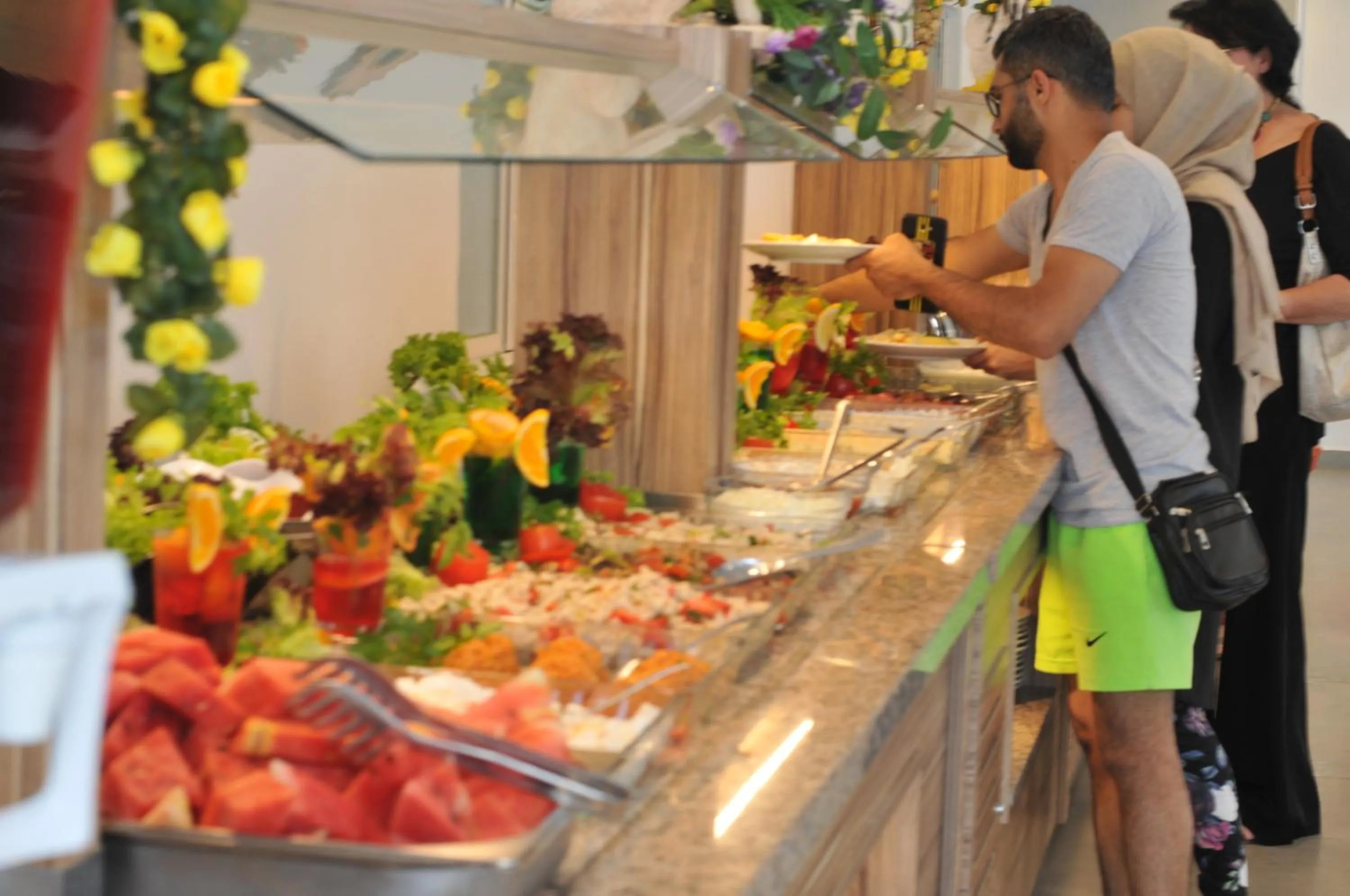 Food in Amos Hotel