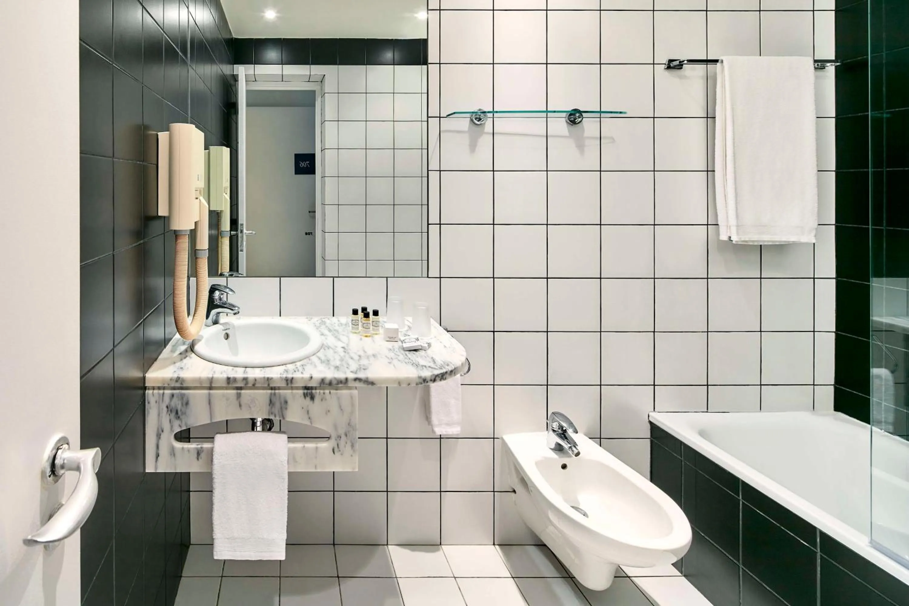 Bathroom in Tivoli Lagos