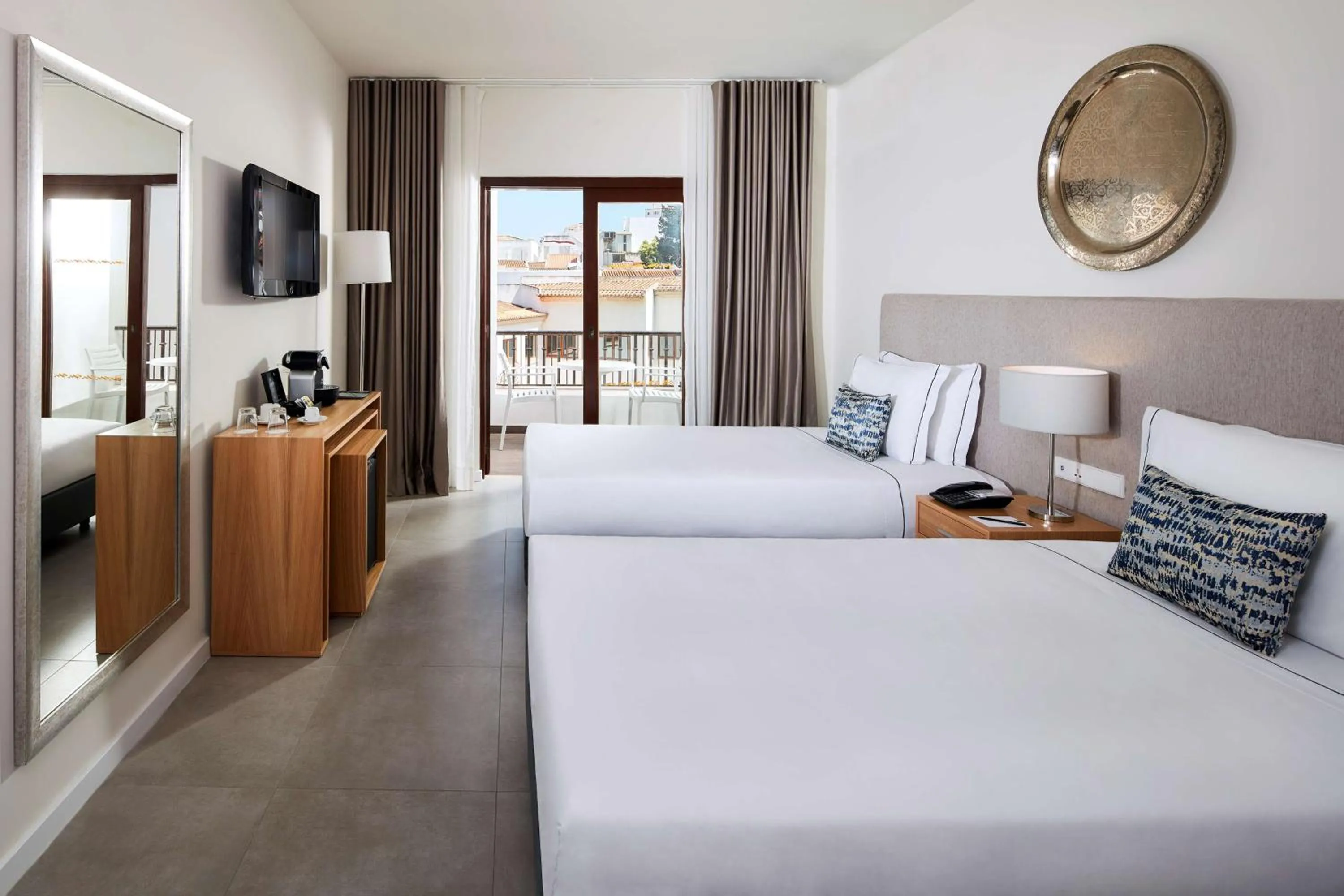 Bedroom, Bed in Tivoli Lagos