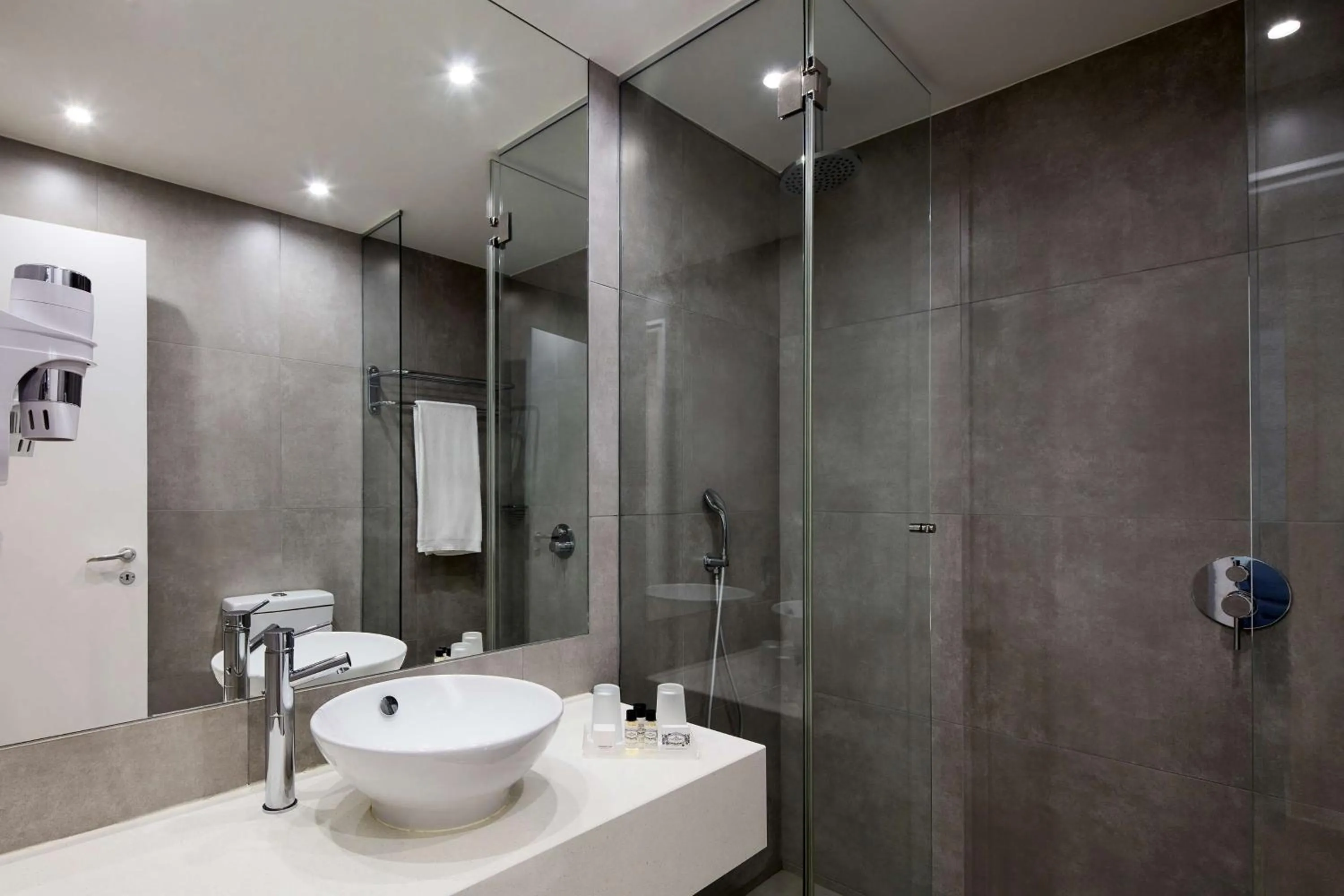 Bedroom in Tivoli Lagos