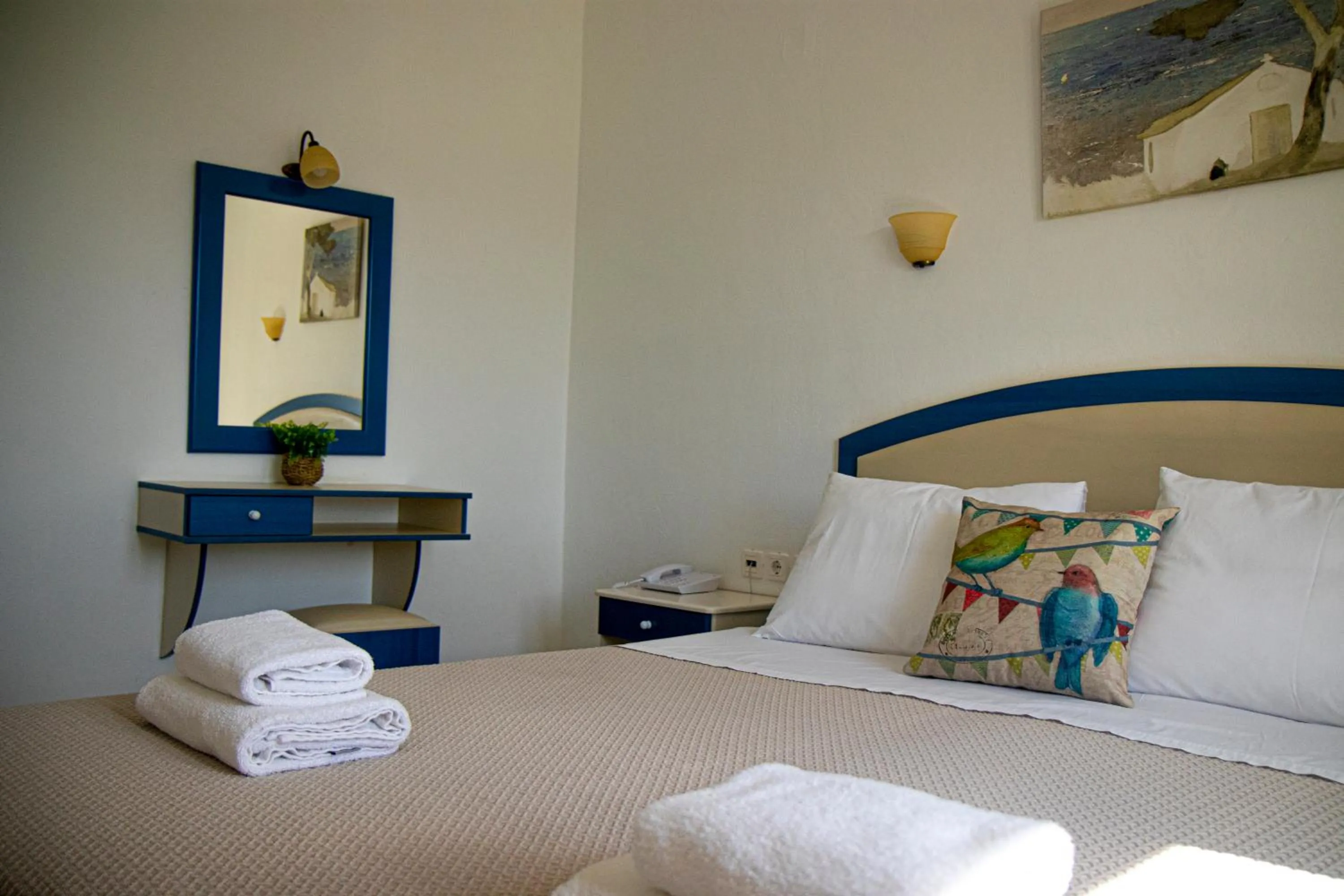Bed in Castri Village Hotel