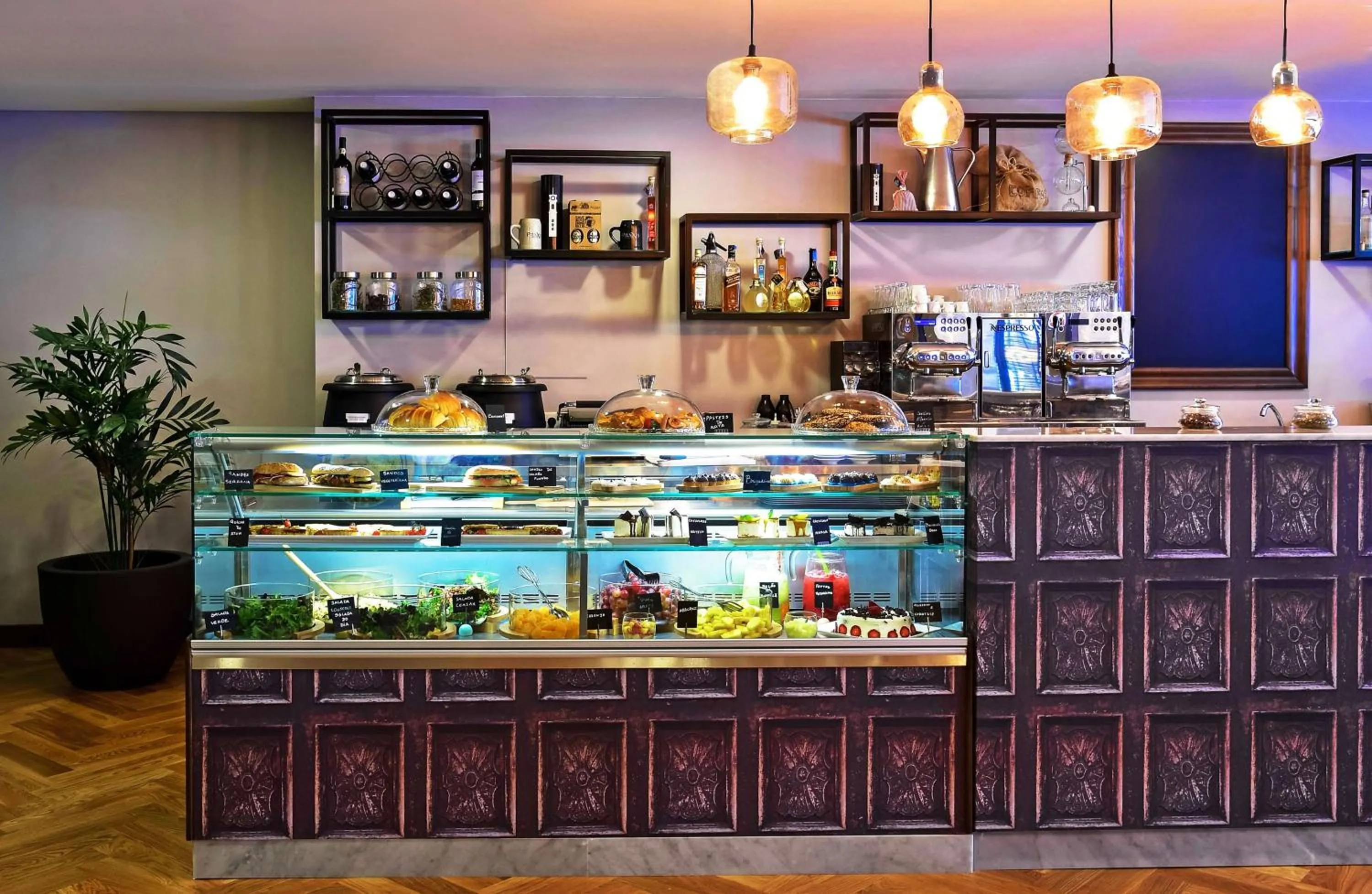 Restaurant/places to eat in Tivoli Coimbra Hotel