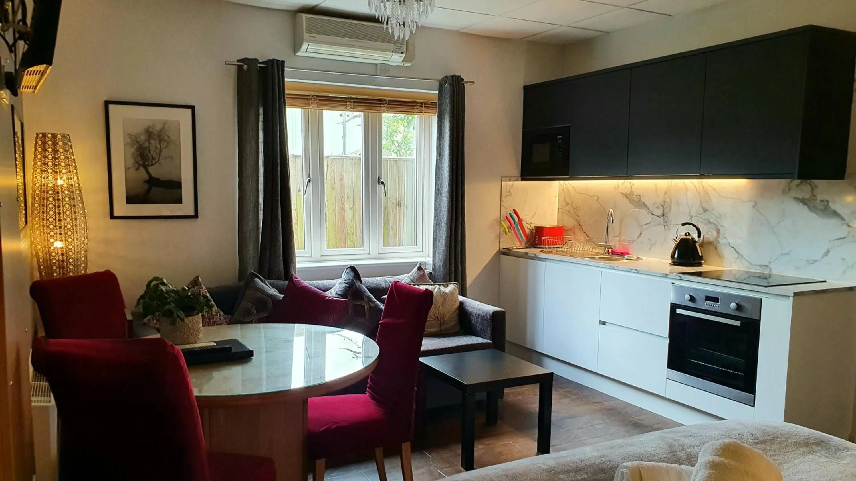 Kitchen or kitchenette in The Churchill Court