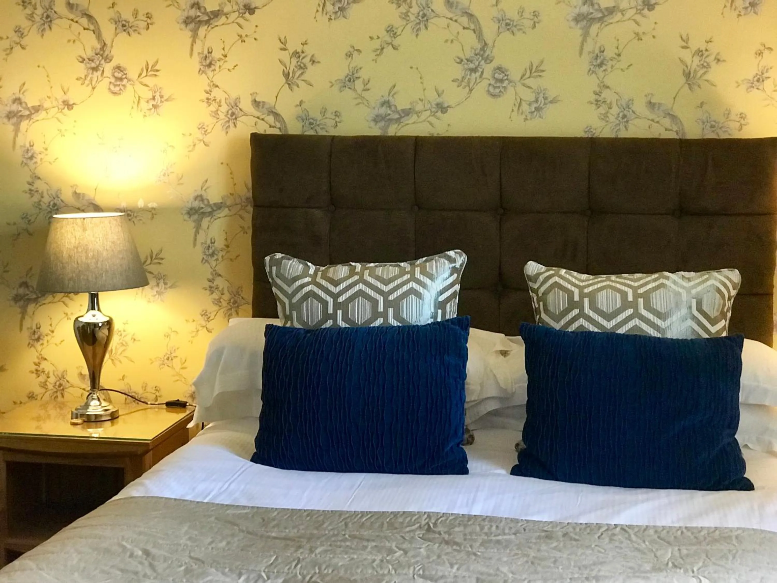 Bedroom, Bed in The Churchill Court