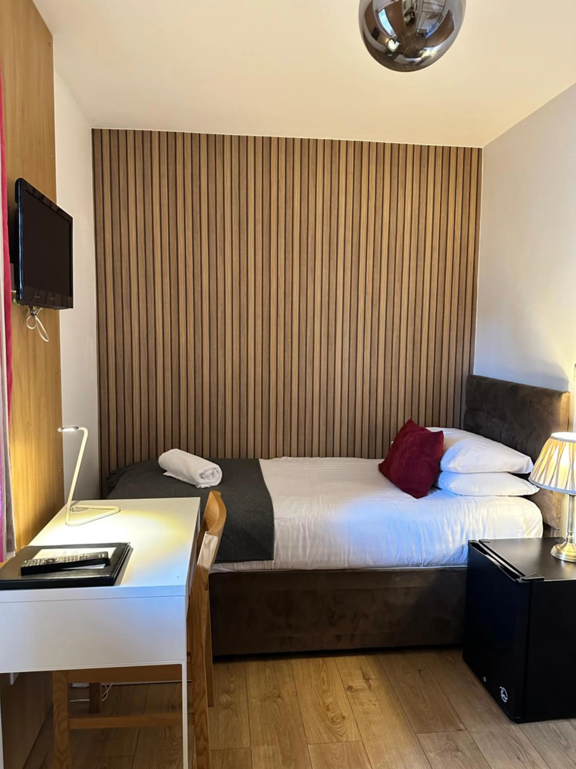 Bed in The Churchill Court