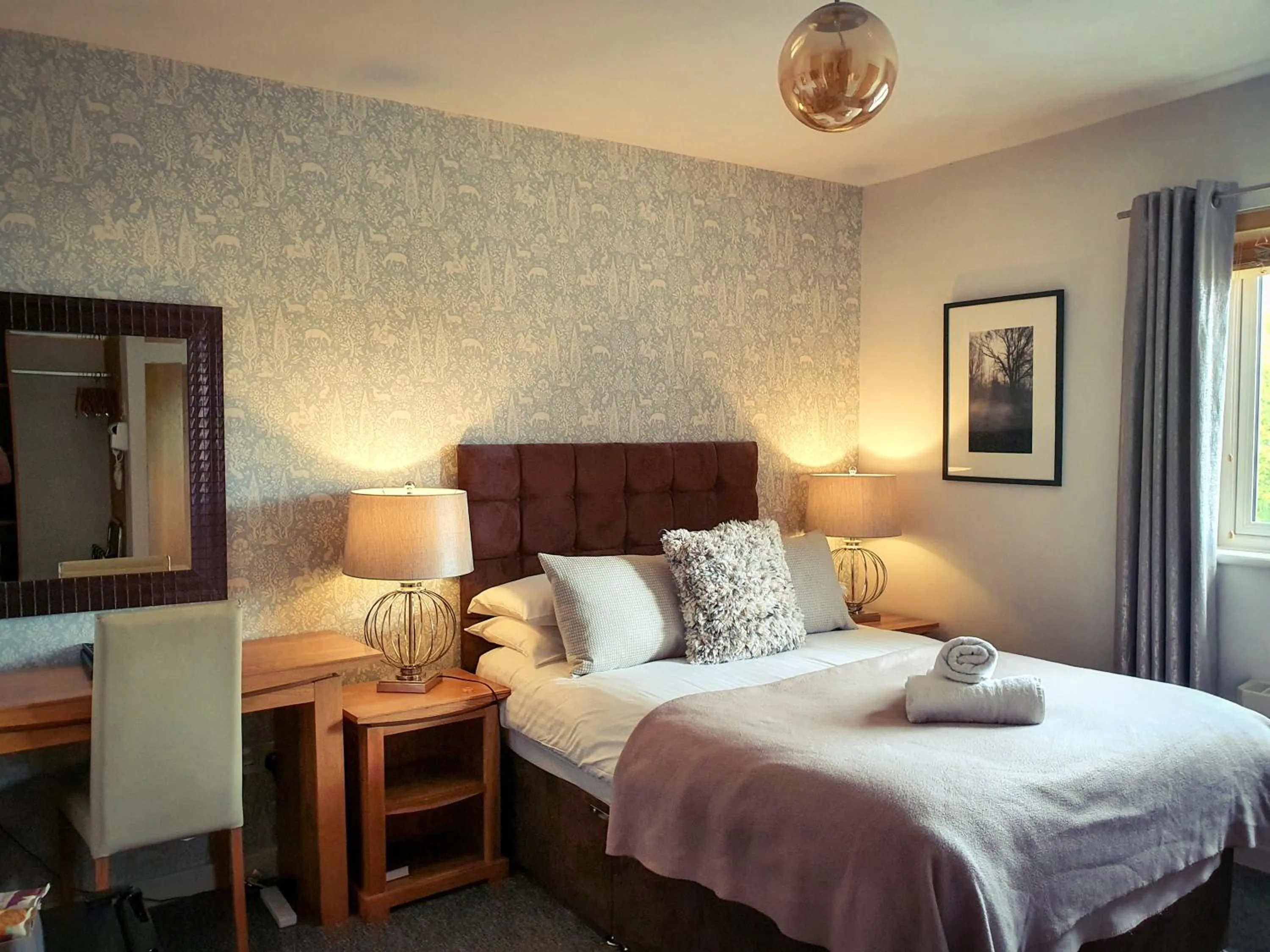 Bedroom, Bed in The Churchill Court