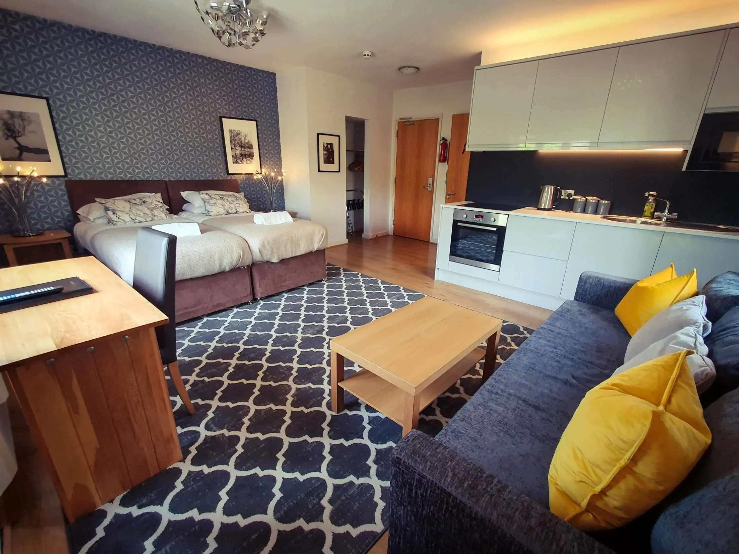 Studio in The Churchill Court Studio in The Churchill Court