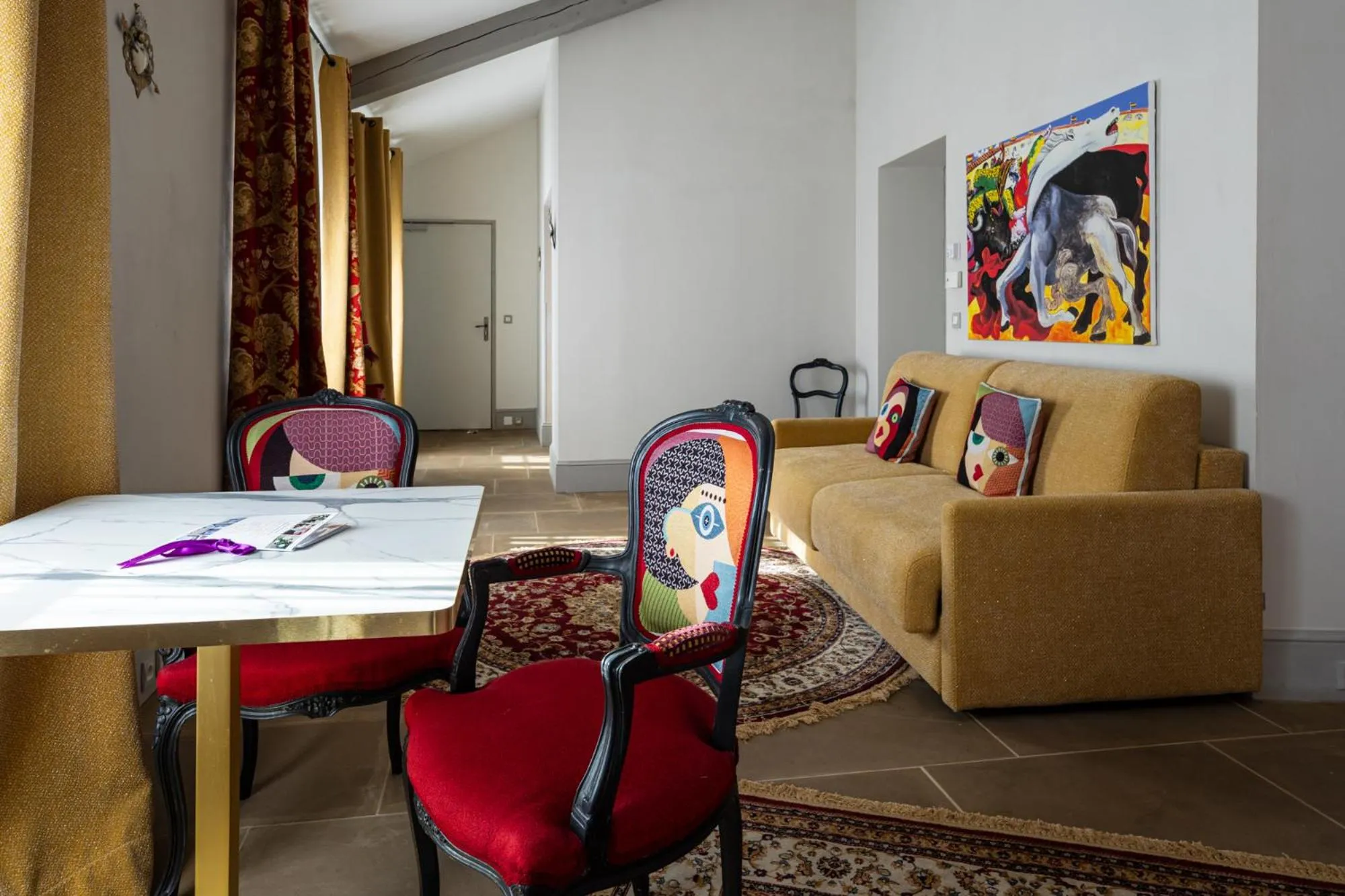 Living room in Le Clos Violette et Le 11 D'Aglaé - Appart' Hôtel de Charme Design de Luxe