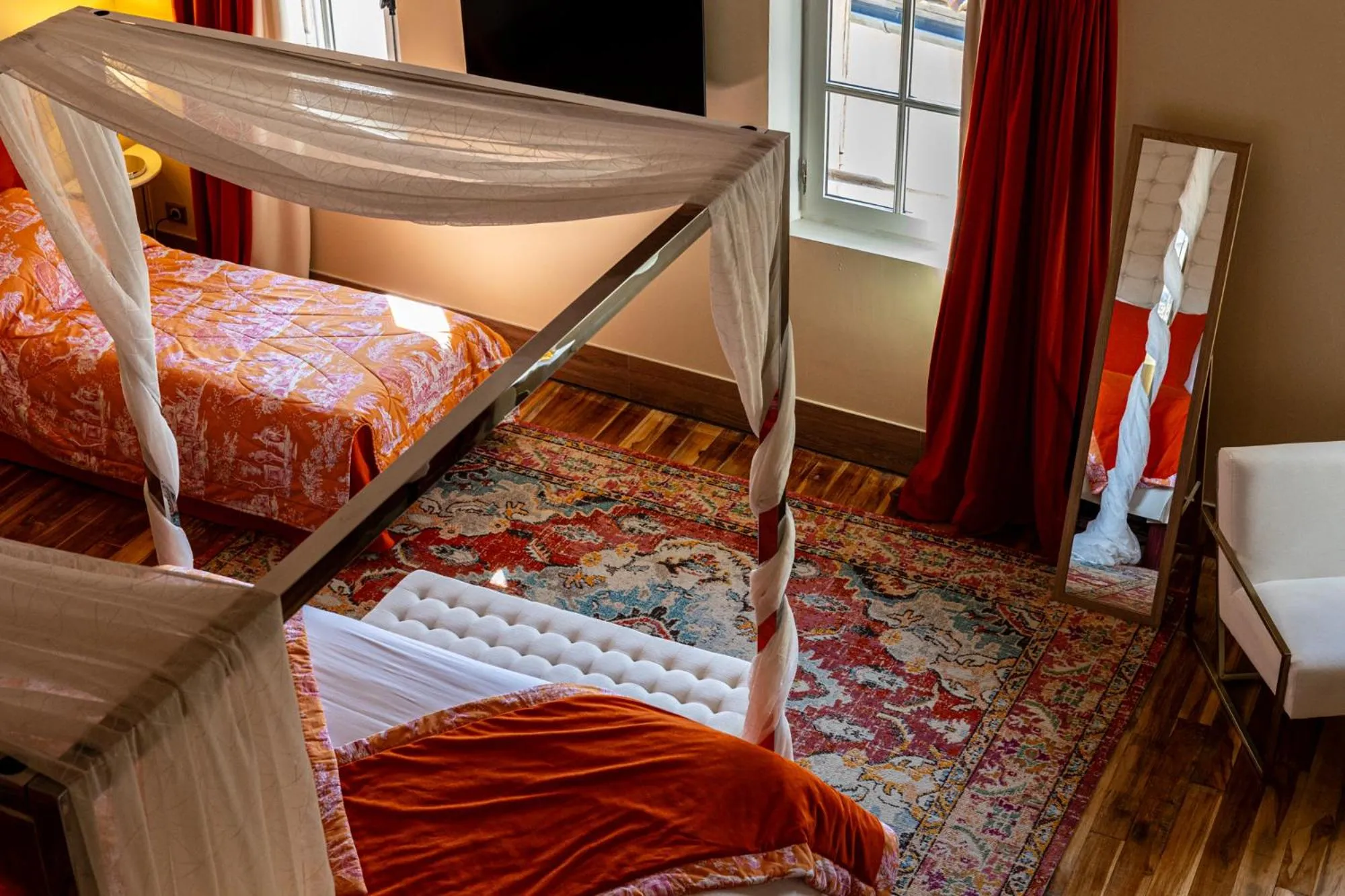 Bed in Le Clos Violette et Le 11 D'Aglaé - Appart' Hôtel de Charme Design de Luxe