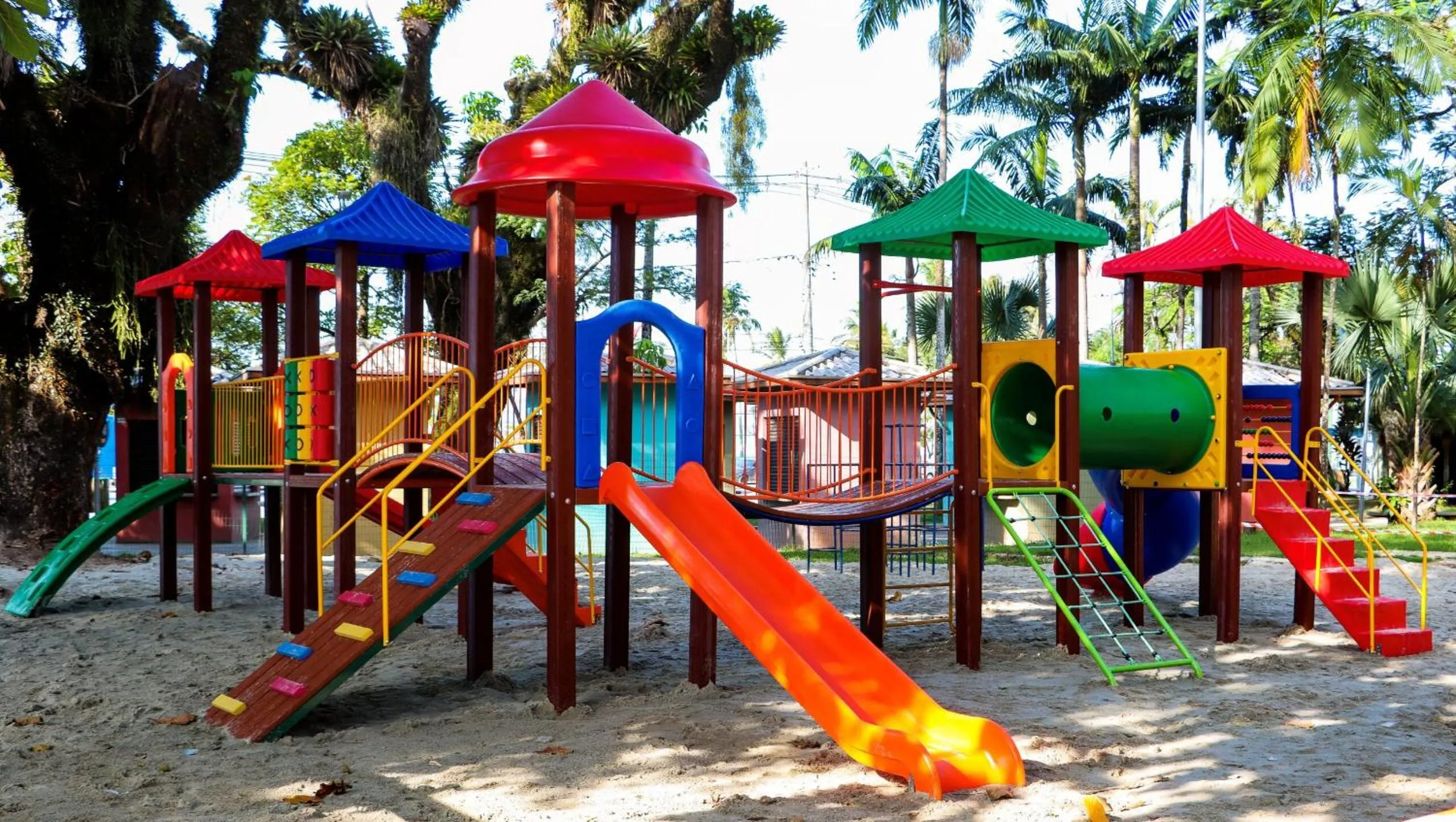 Children play ground in Apto lindo e aconchegante com piscina 202A