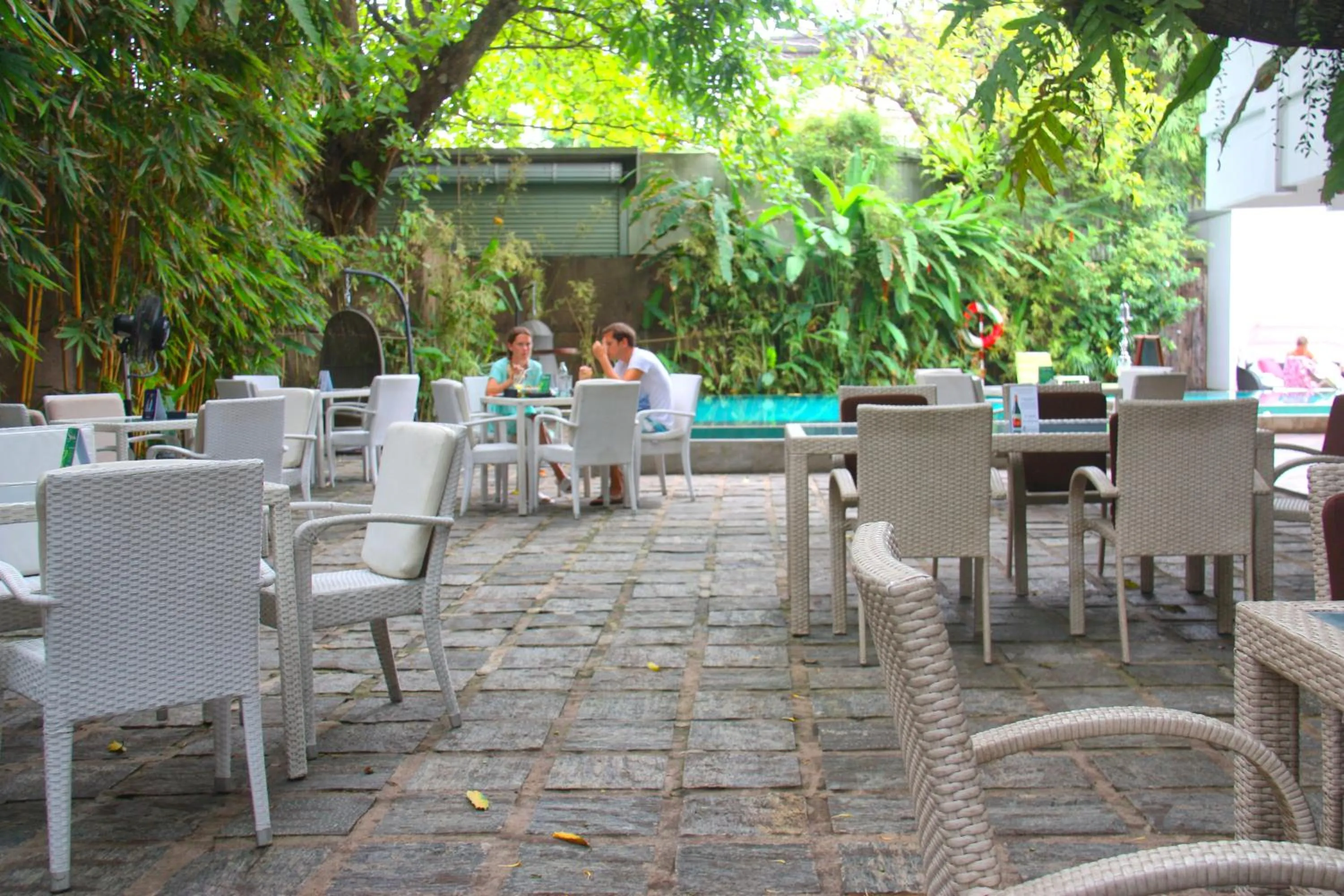 Restaurant/places to eat in Colombo Court Hotel & Spa