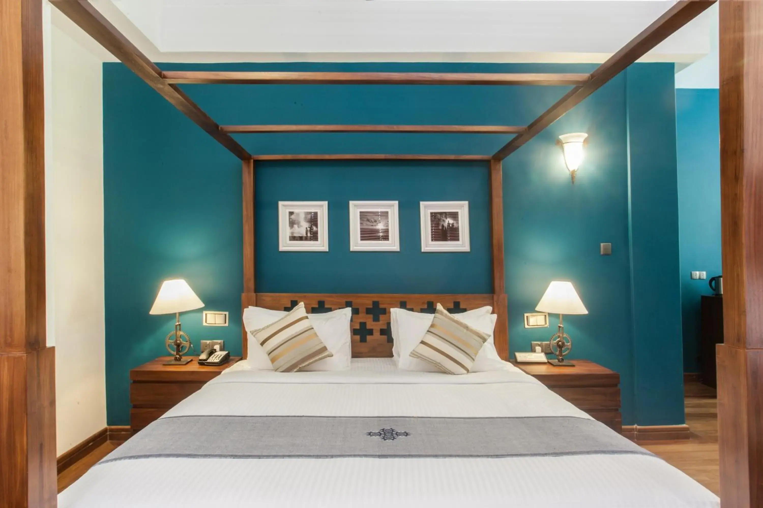 Bed in Colombo Court Hotel & Spa Bed in Colombo Court Hotel & Spa