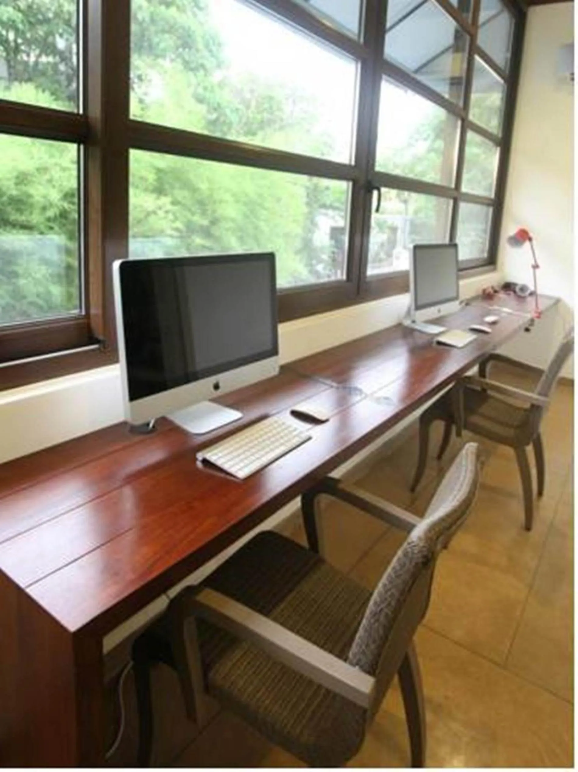 Business facilities in Colombo Court Hotel & Spa