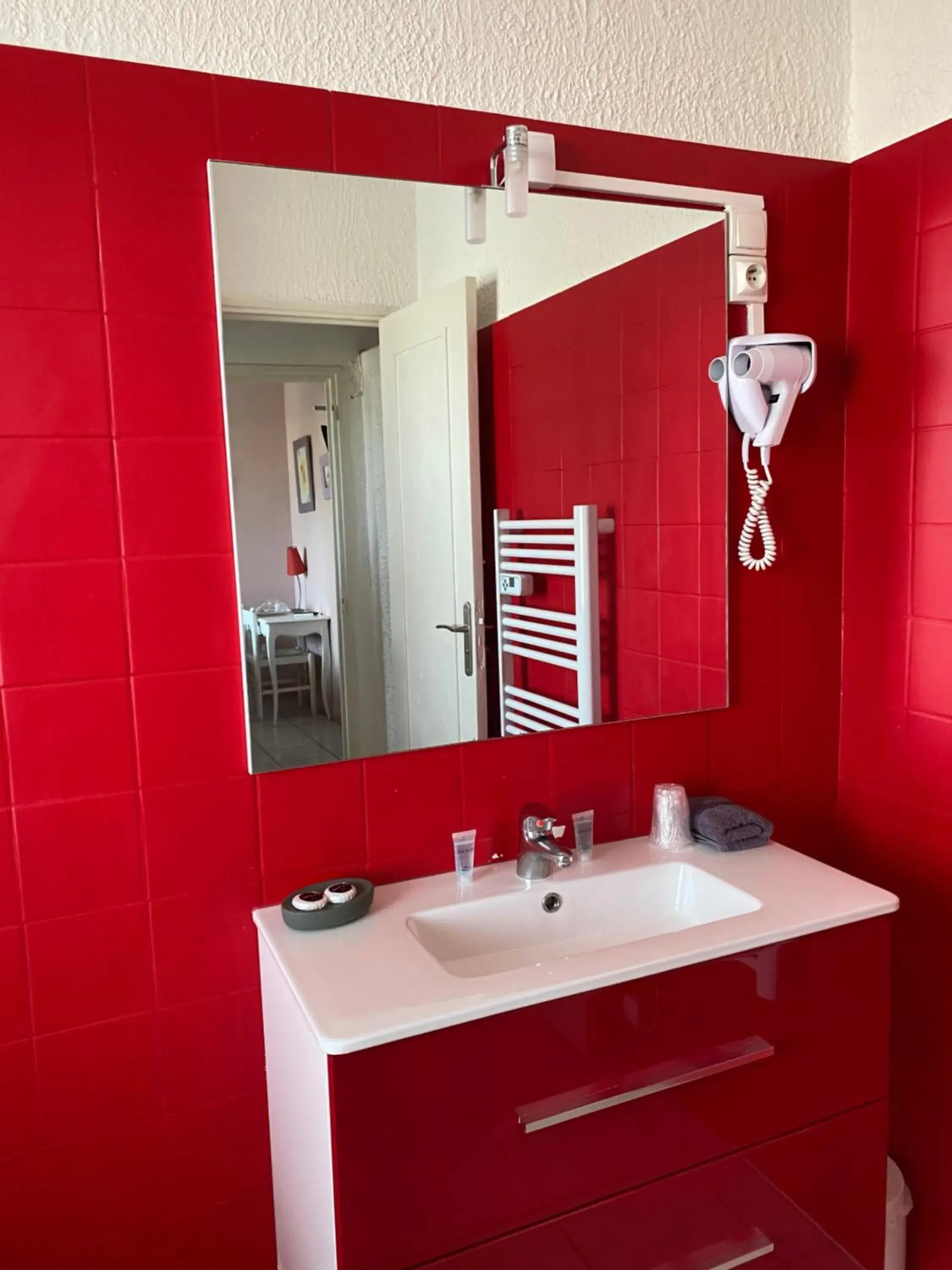 Double Room in Hotel Le Ceinturon Double Room in Hotel Le Ceinturon