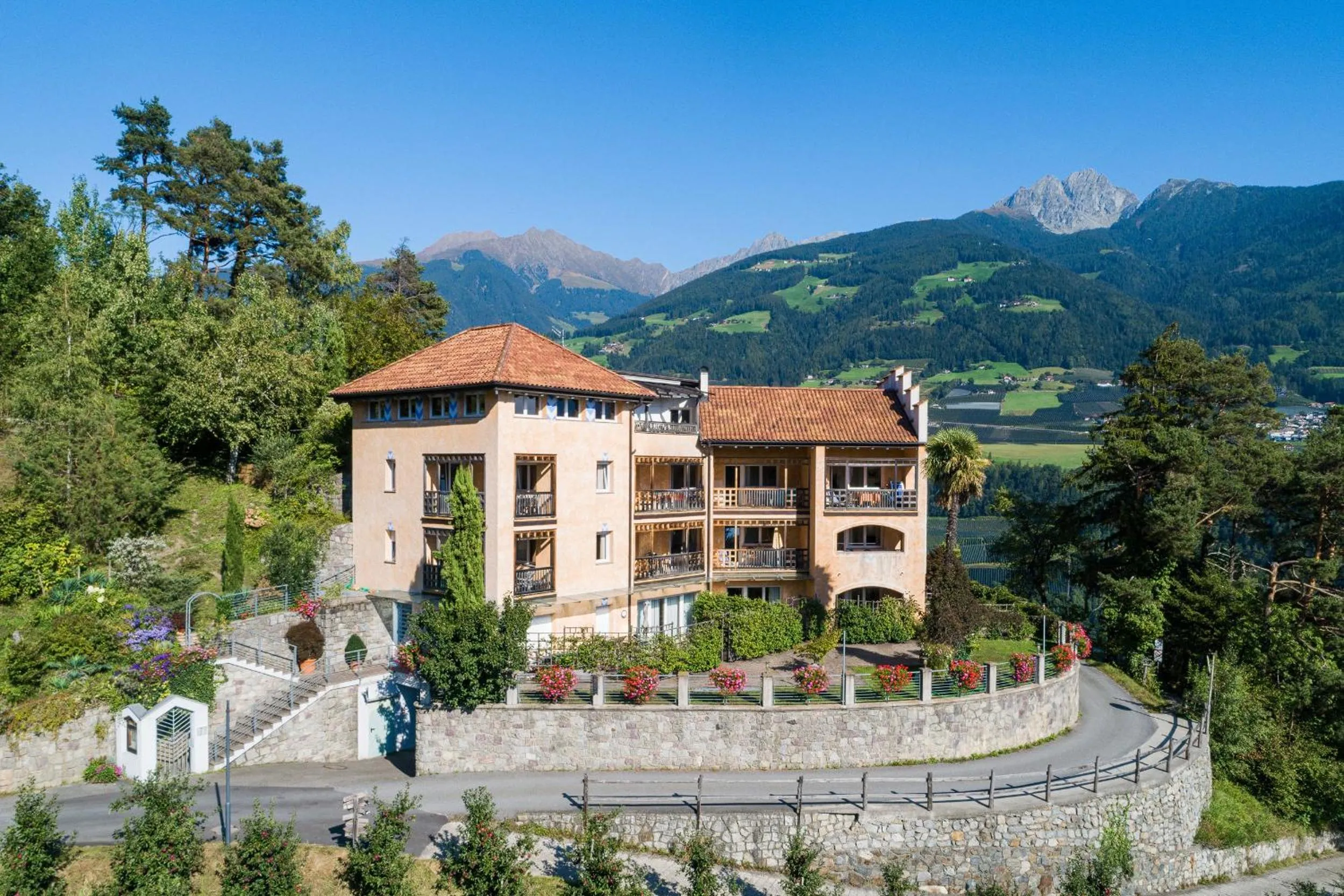 Property building in Appartementhaus Am Waalweg