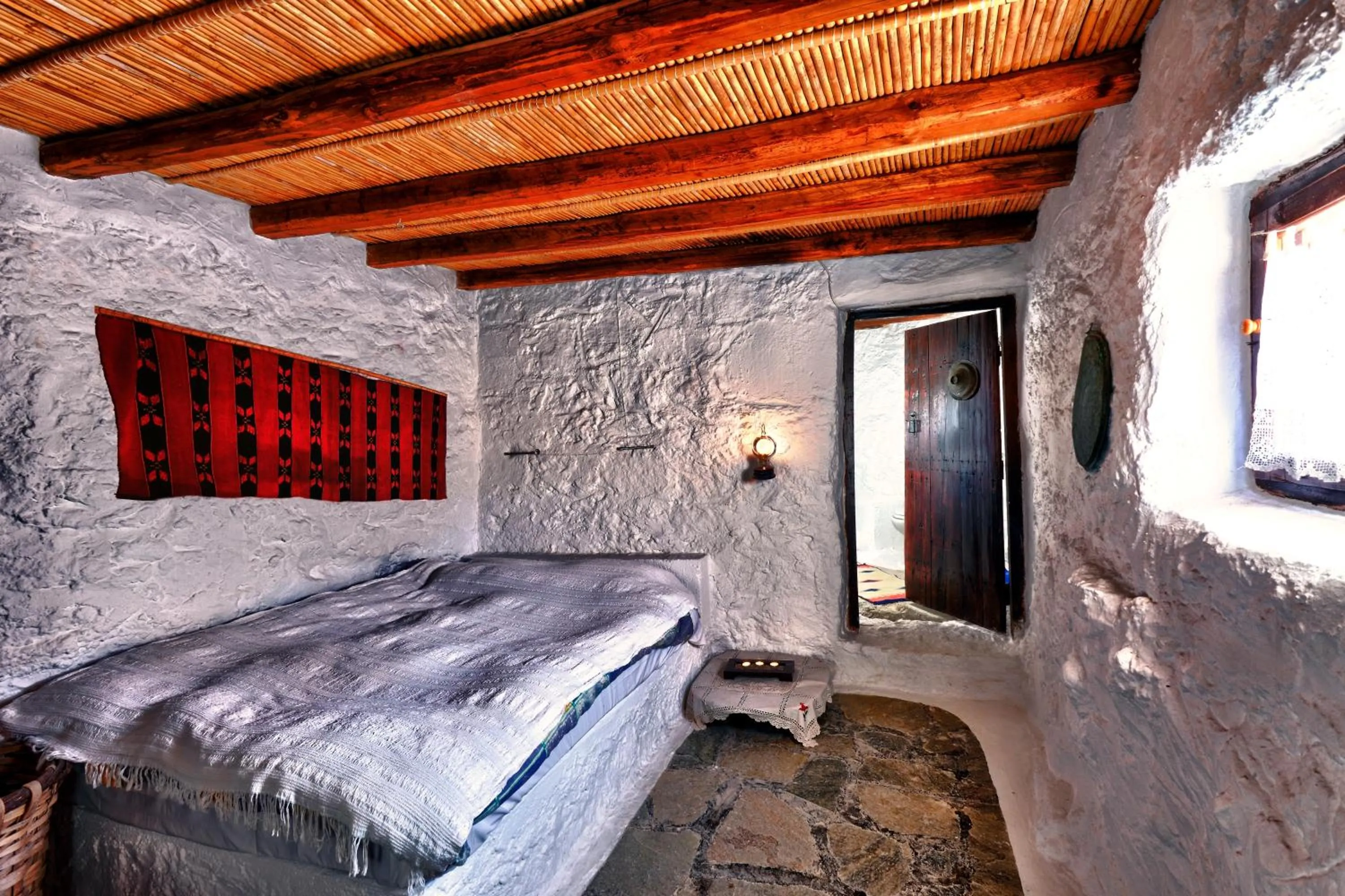 Photo of the whole room, Bed in Aspros Potamos