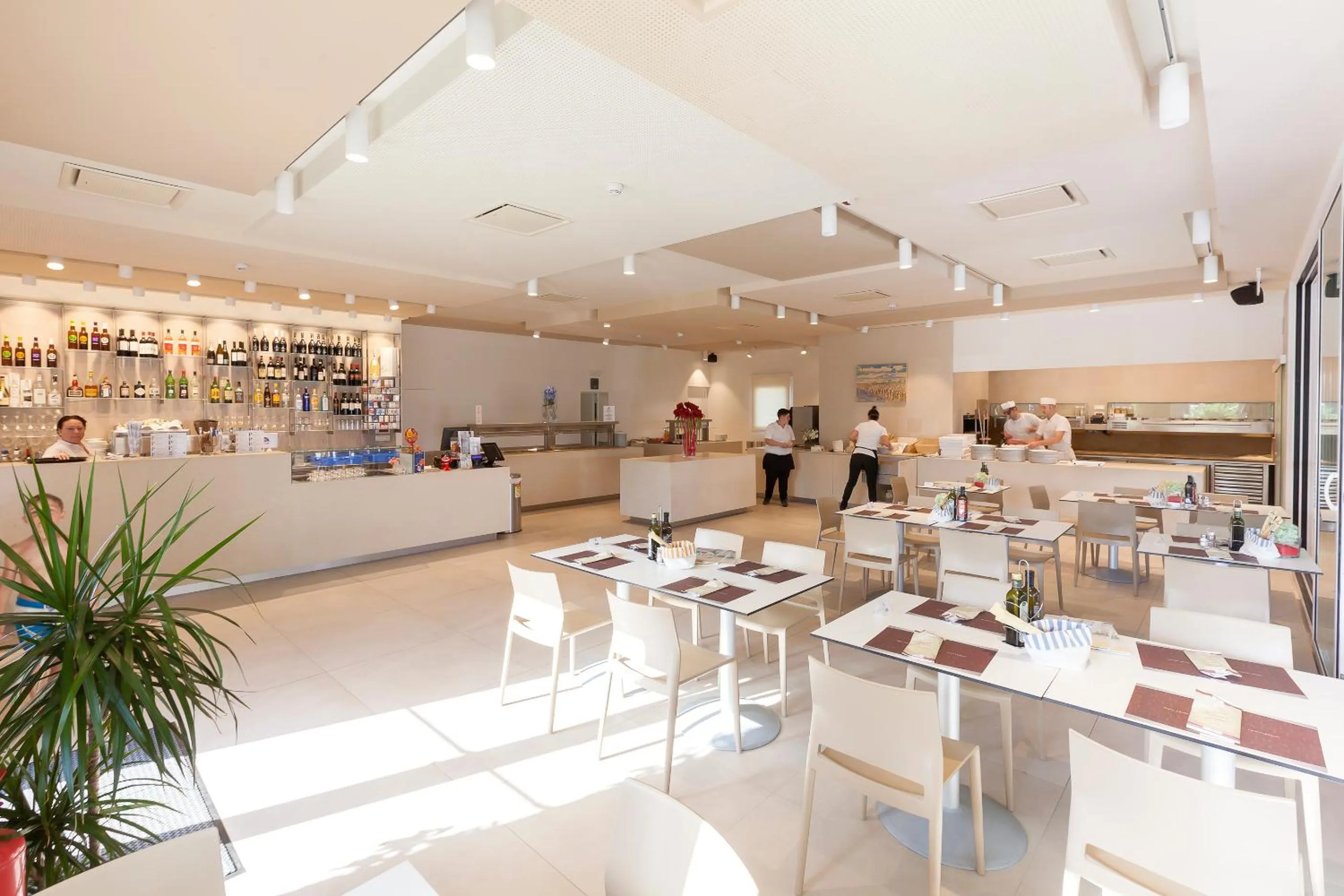 Restaurant/places to eat in Vela Blu Camping Village