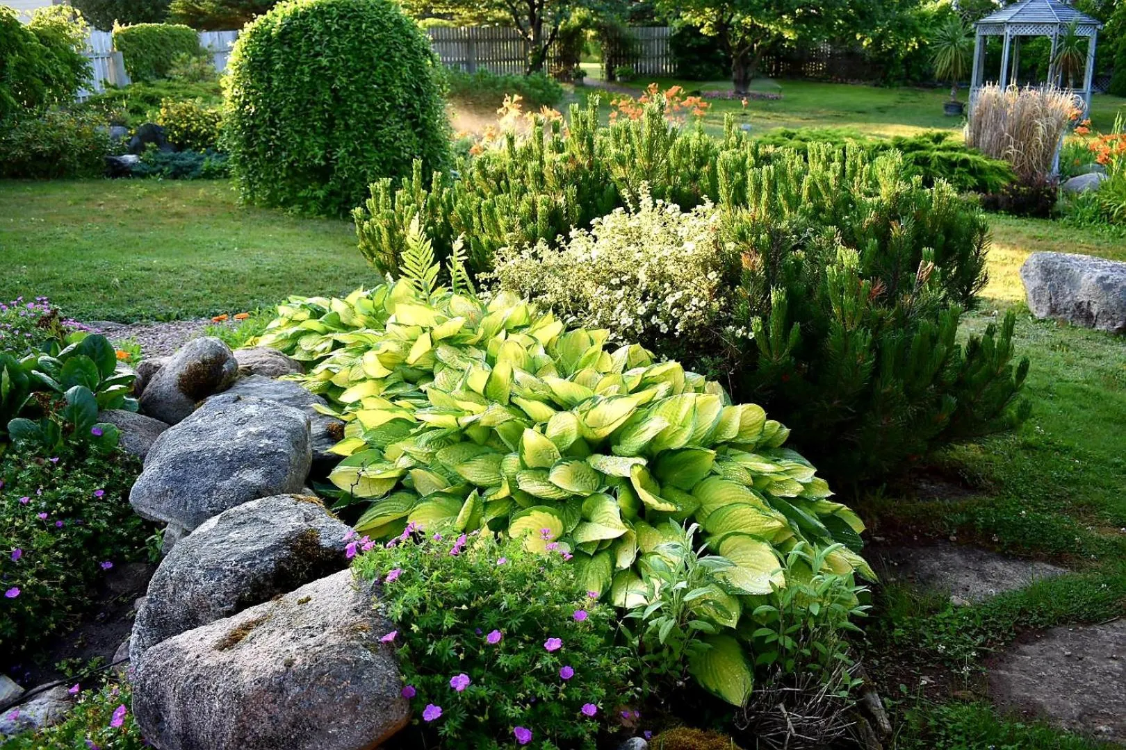 Garden in Seascape Coastal Retreat - 2 ADULTS ONLY - HOT TUB AND WITHOUT HOT TUB OCEANFRONT PROPERTY