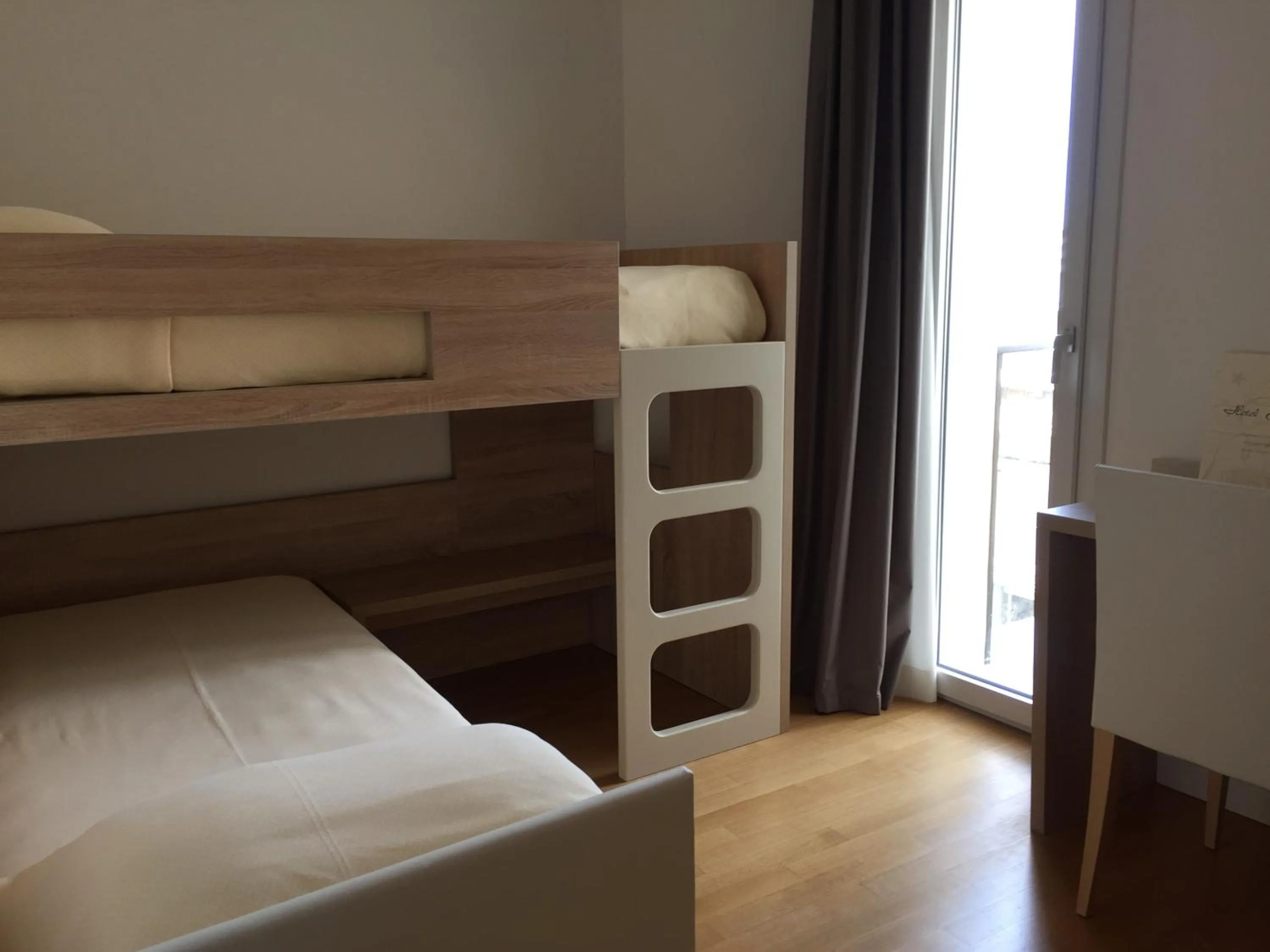 bunk bed, Bed in Hotel Italy