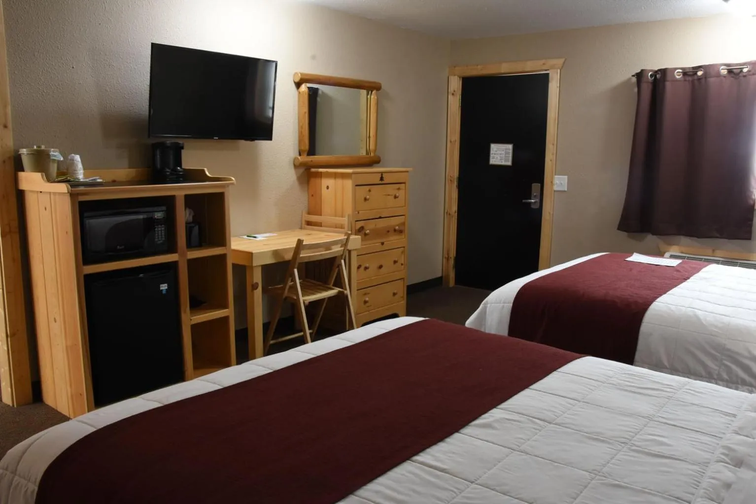 Bedroom, Bed in Woodside Dells Hotel & Suites