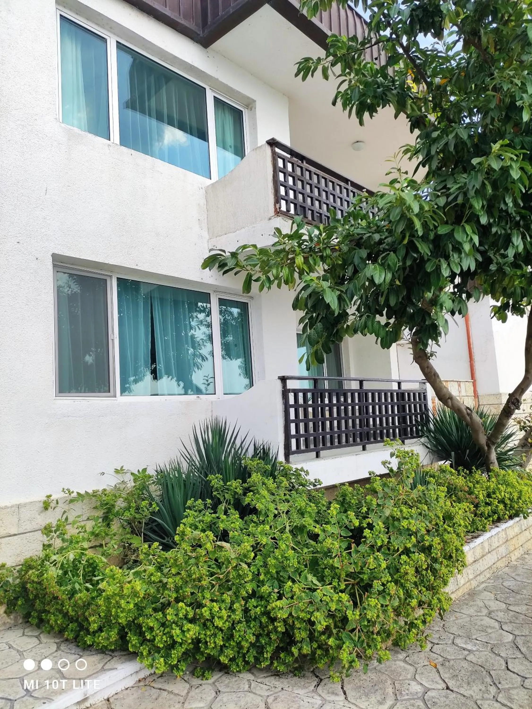 Property building in Hotel Oasis - Beach Access