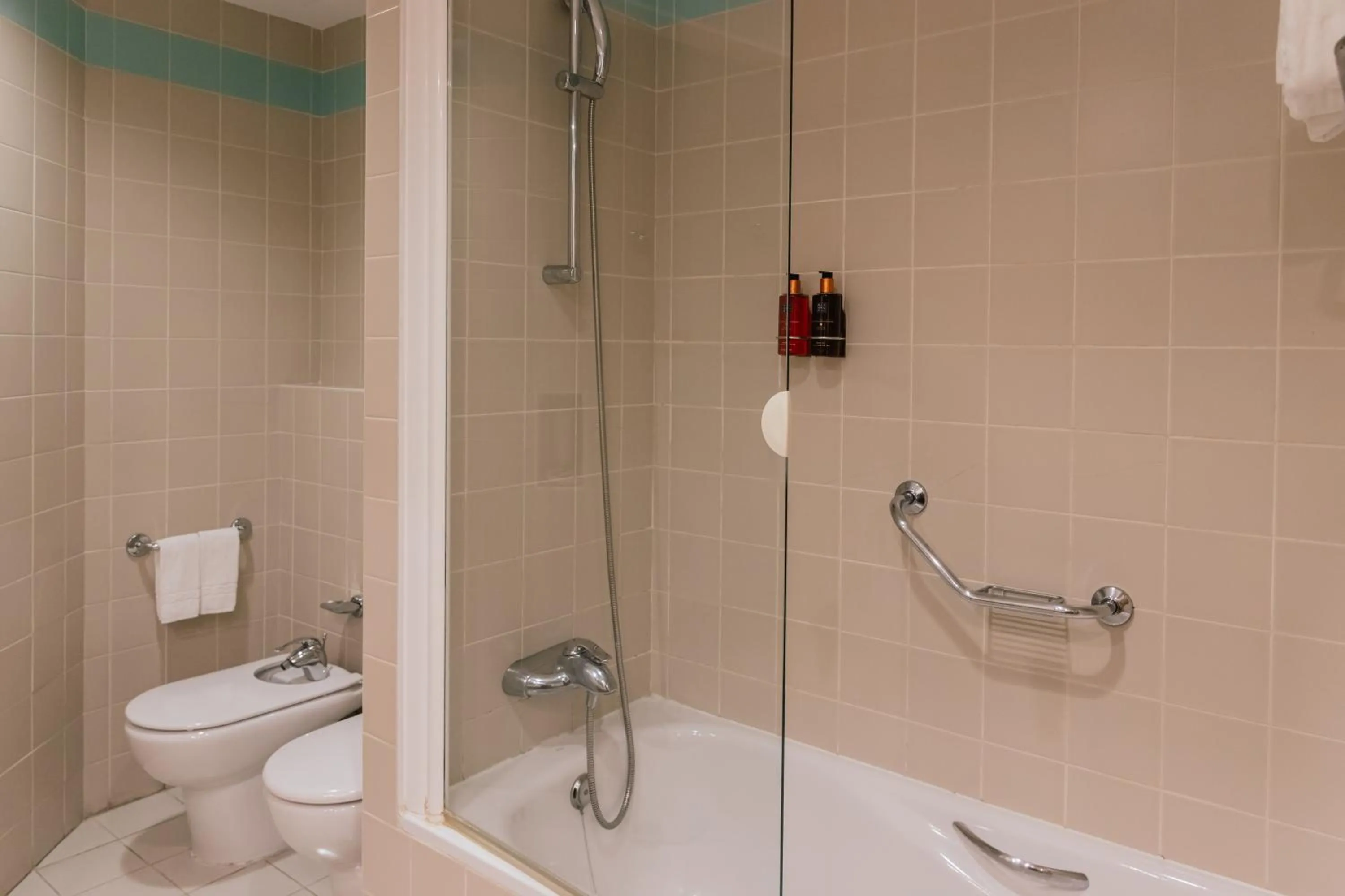 Bathroom in MS Aparthotel