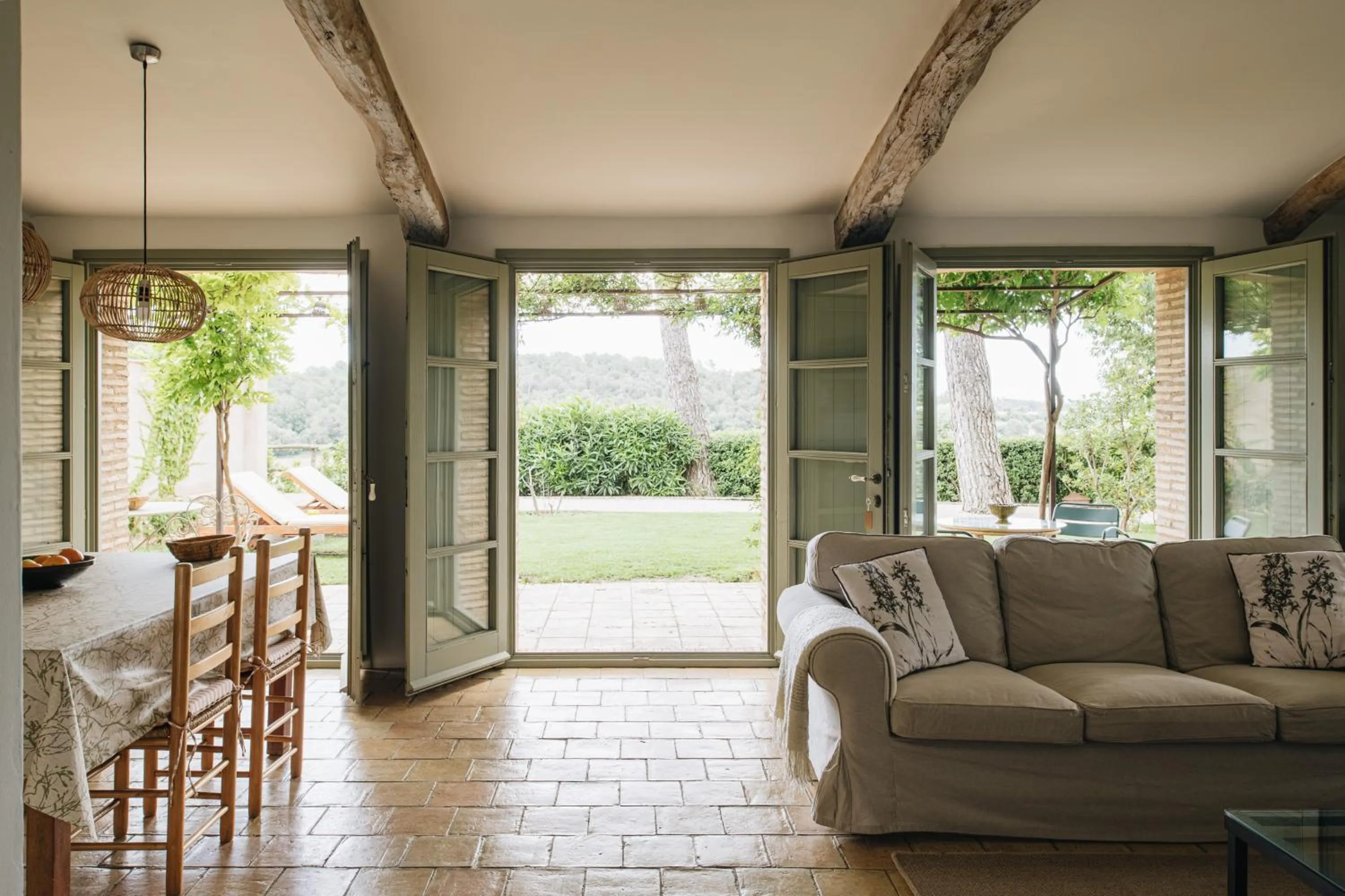 Communal lounge/ TV room in Can Bassa